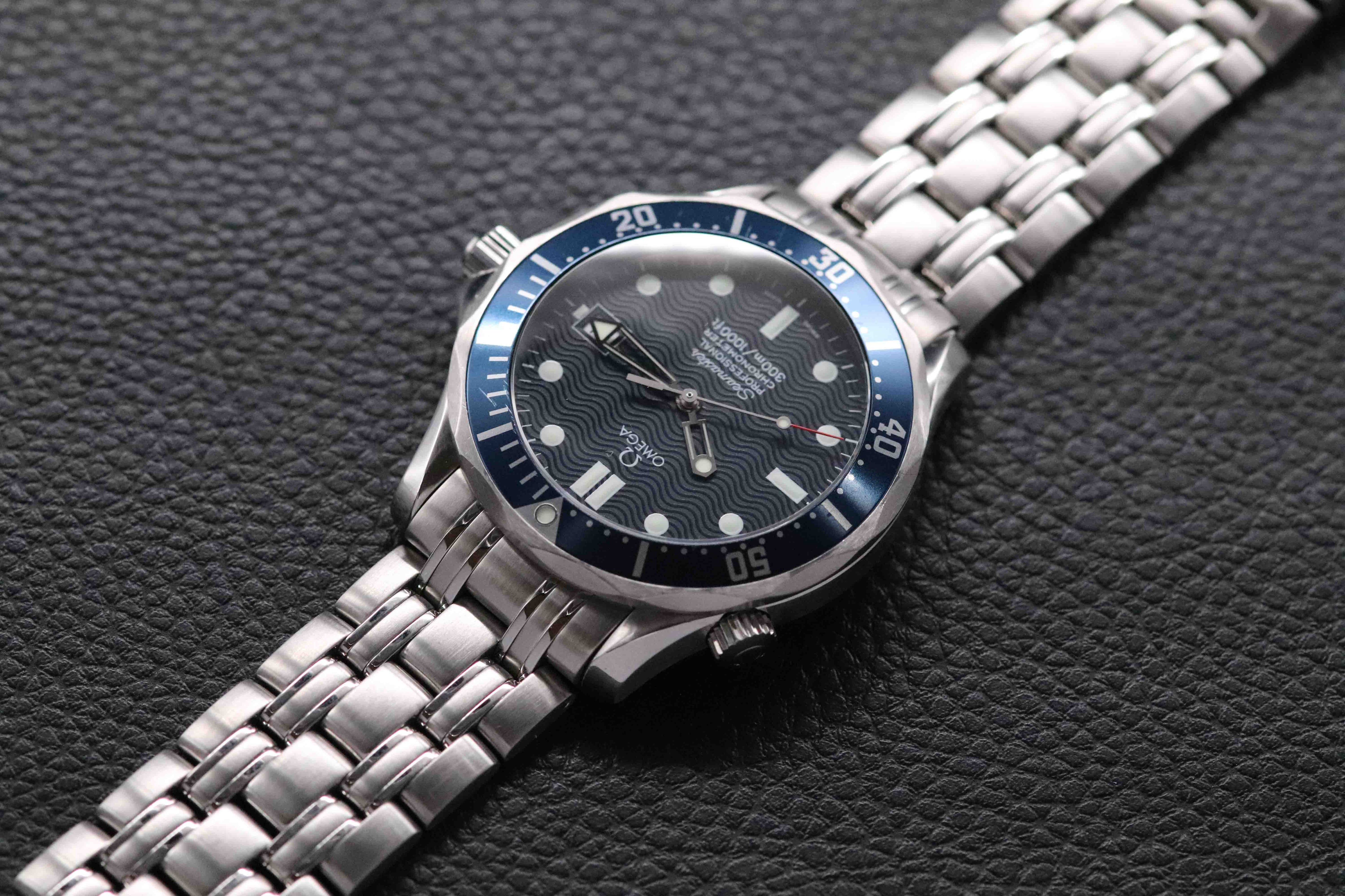 Omega Seamaster 2531.80 James Bond 2005 Papers