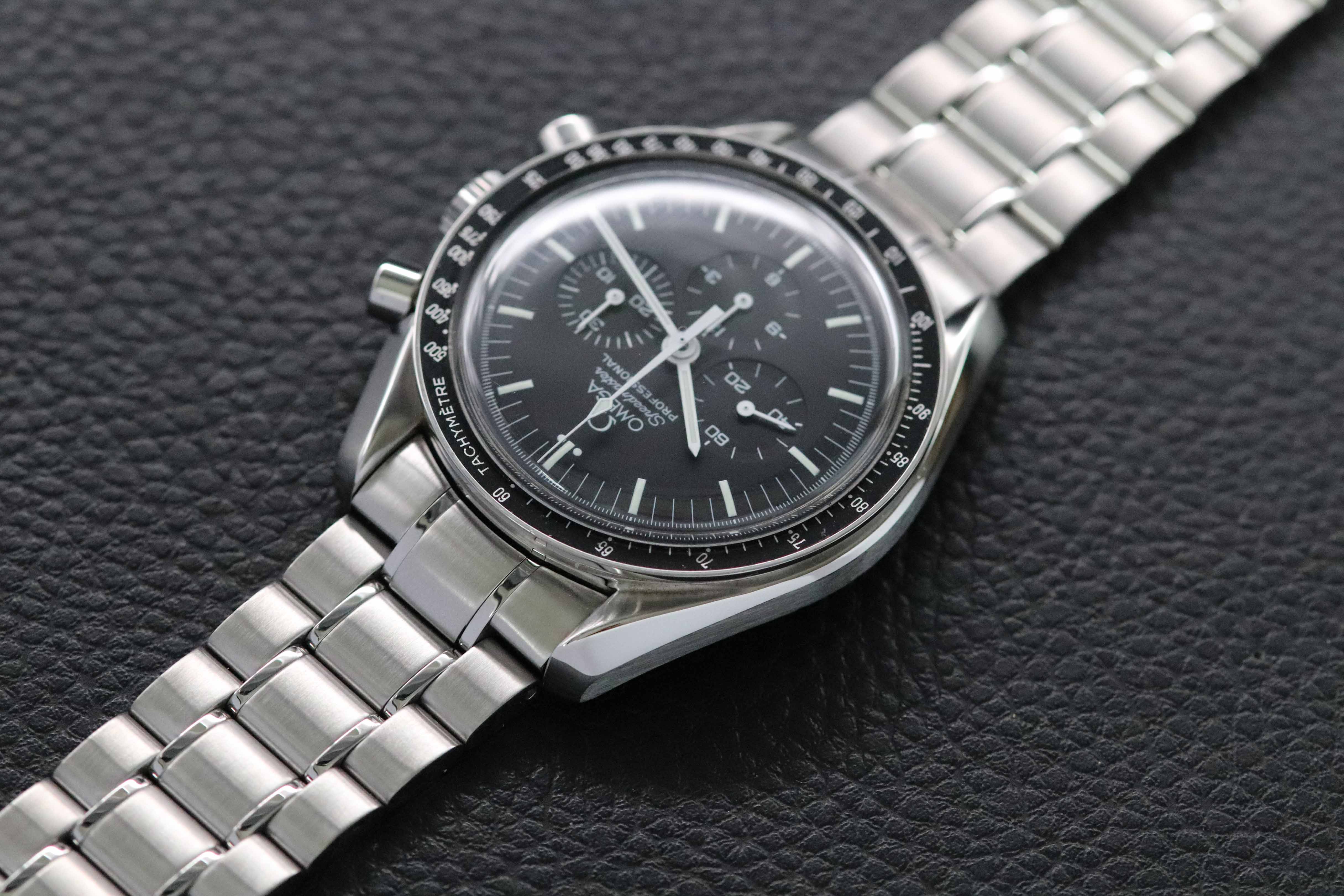 Omega Speedmaster Moonwatch 3570.50 Black Dial 2001