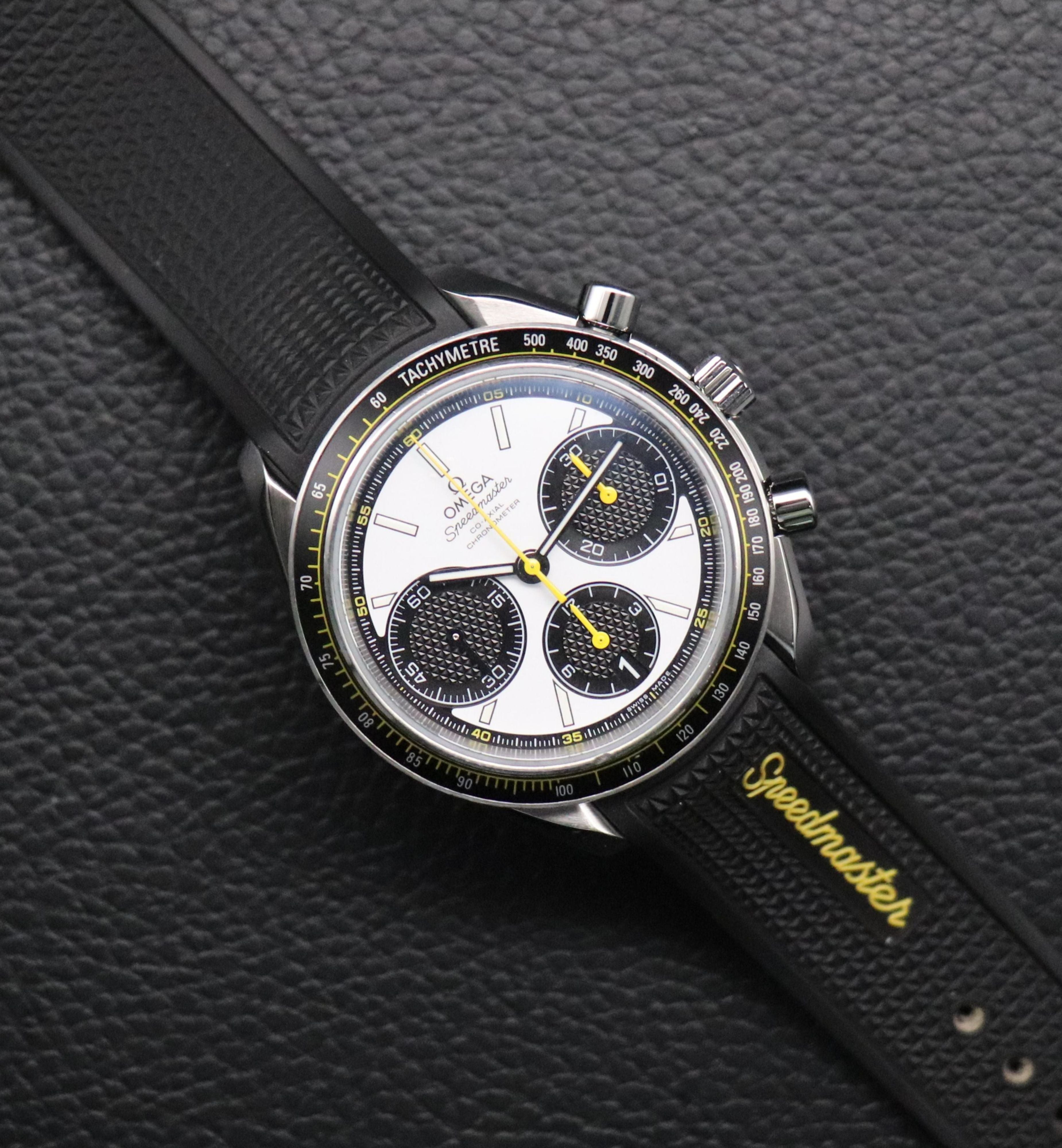 Omega Speedmaster Racing 326.32.40.50.04.001 Fullset 2021 Box+Papers