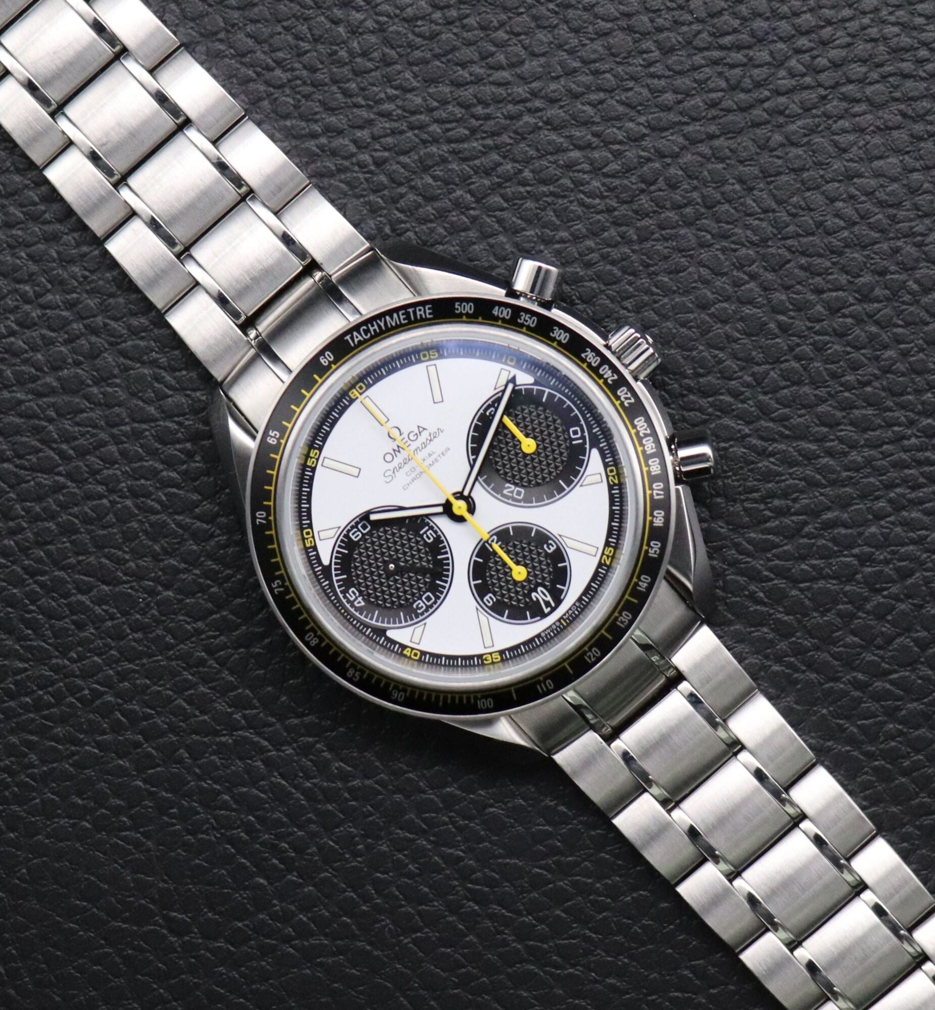 Omega Speedmaster Racing 326.30.40.50.04.001 Fullset 2017 Box+Papers