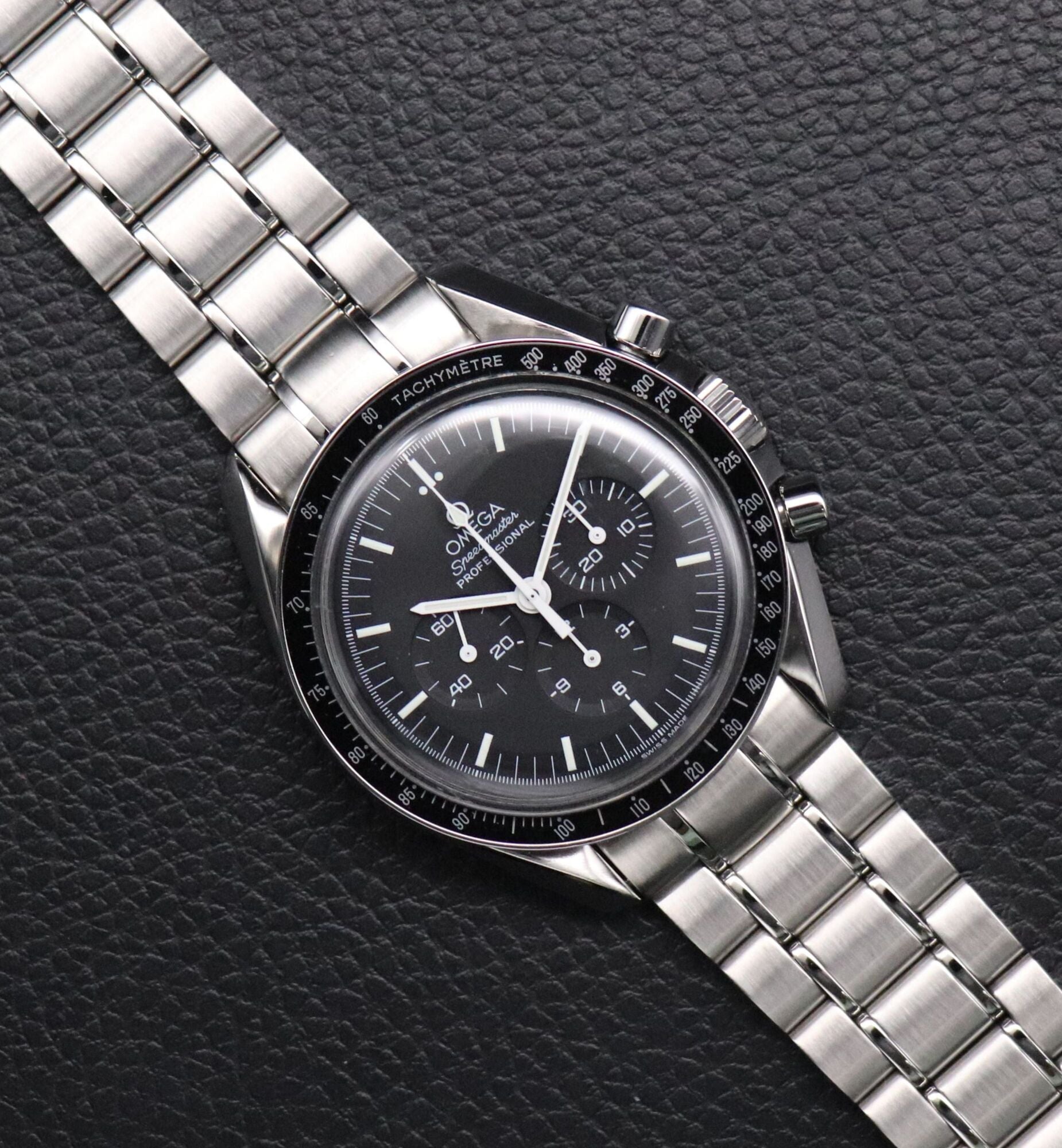 Omega Speedmaster Moonwatch 3572.50 Glass Bottom 2005