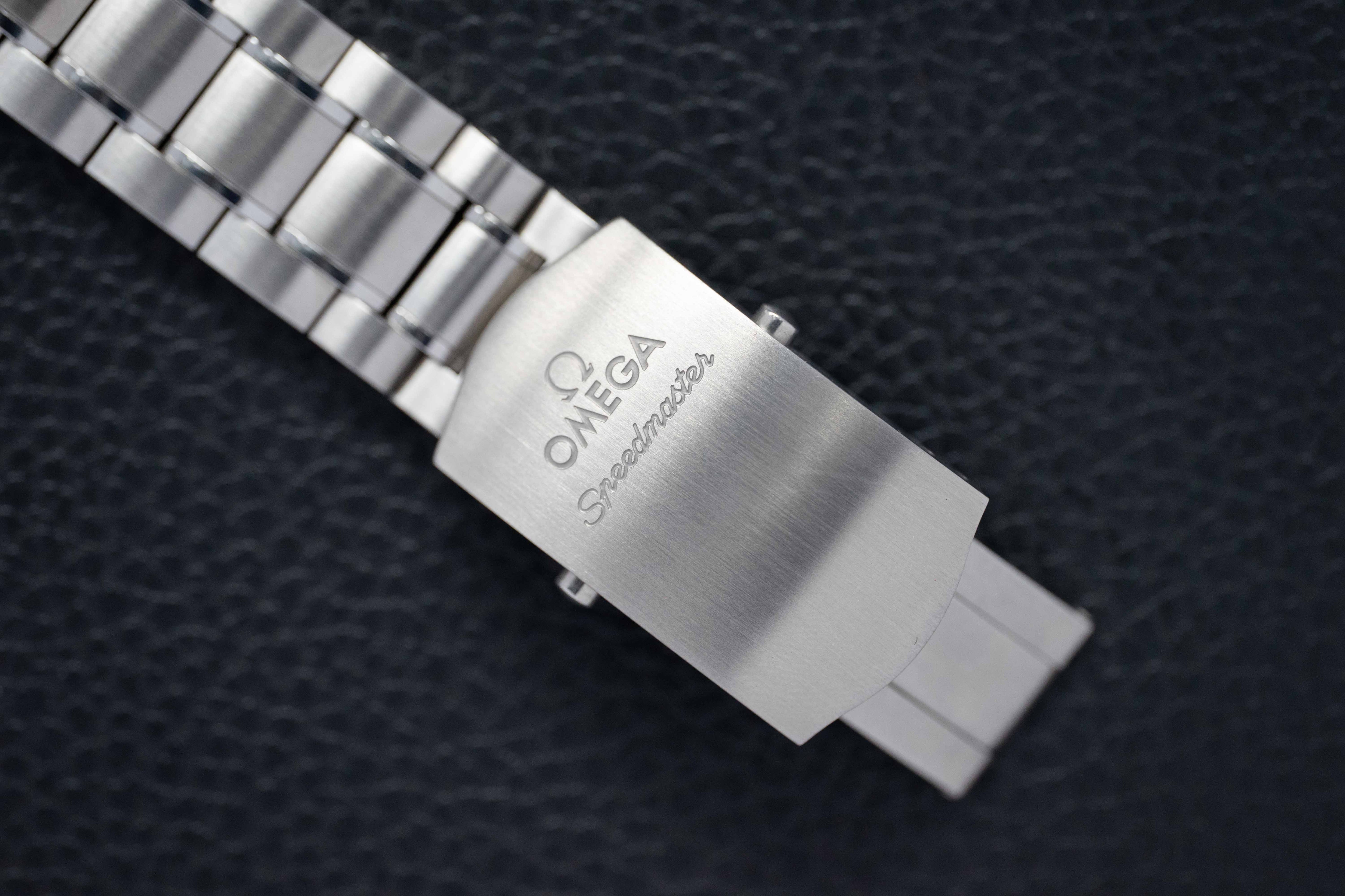 Omega Speedmaster Racing 326.30.40.50.01.001 Fullset 2025 Box+Paper