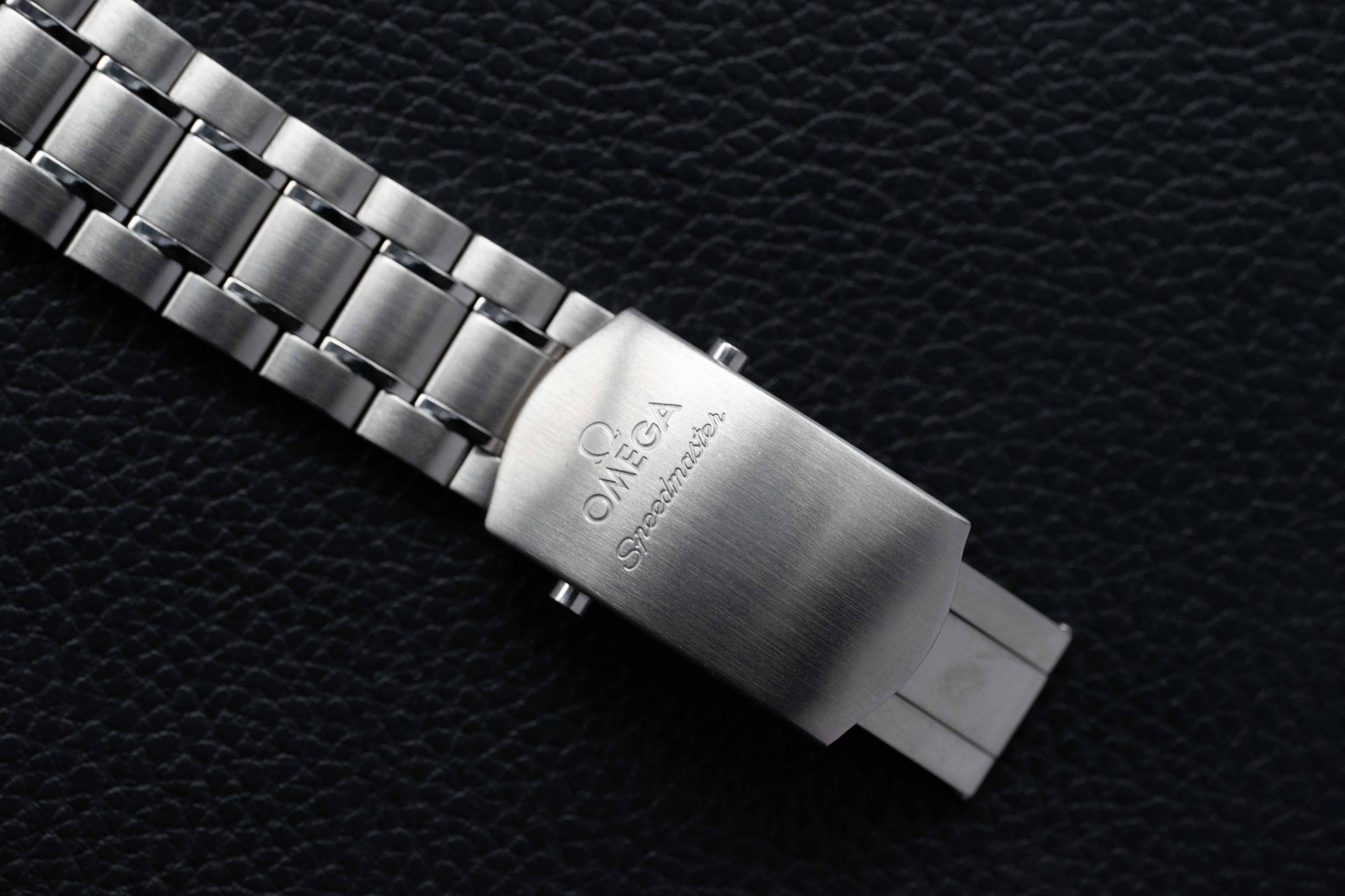 Omega Speedmaster Date 323.30.40.40.04.001 Albino Fullset 2013 Box+Paper