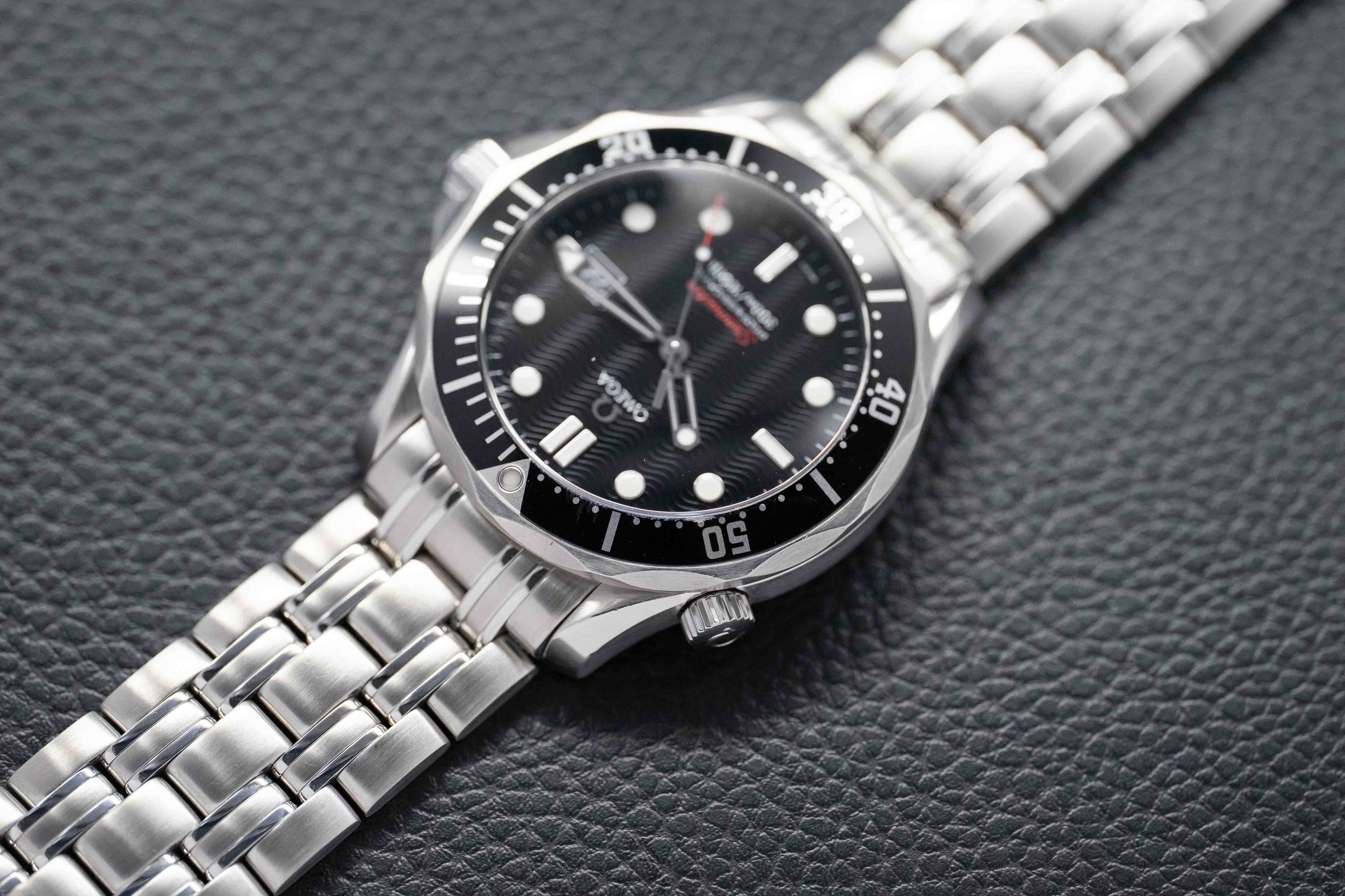 Omega Seamaster Diver 300M 212.30.41.61.01.001 Black Dial 2015