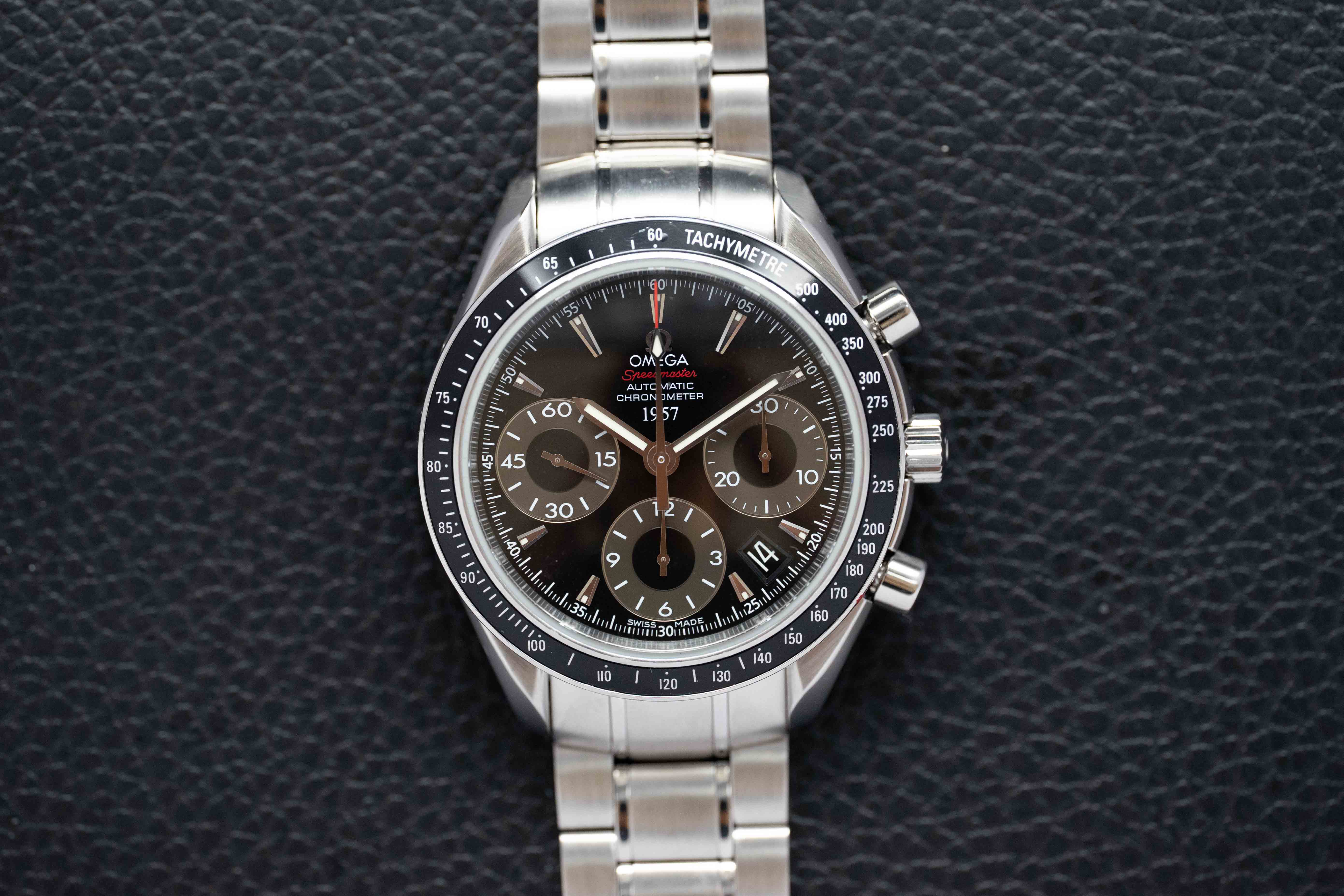Omega Speedmaster 323.30.40.40.01.001 Fullset 2009 Box+Papers