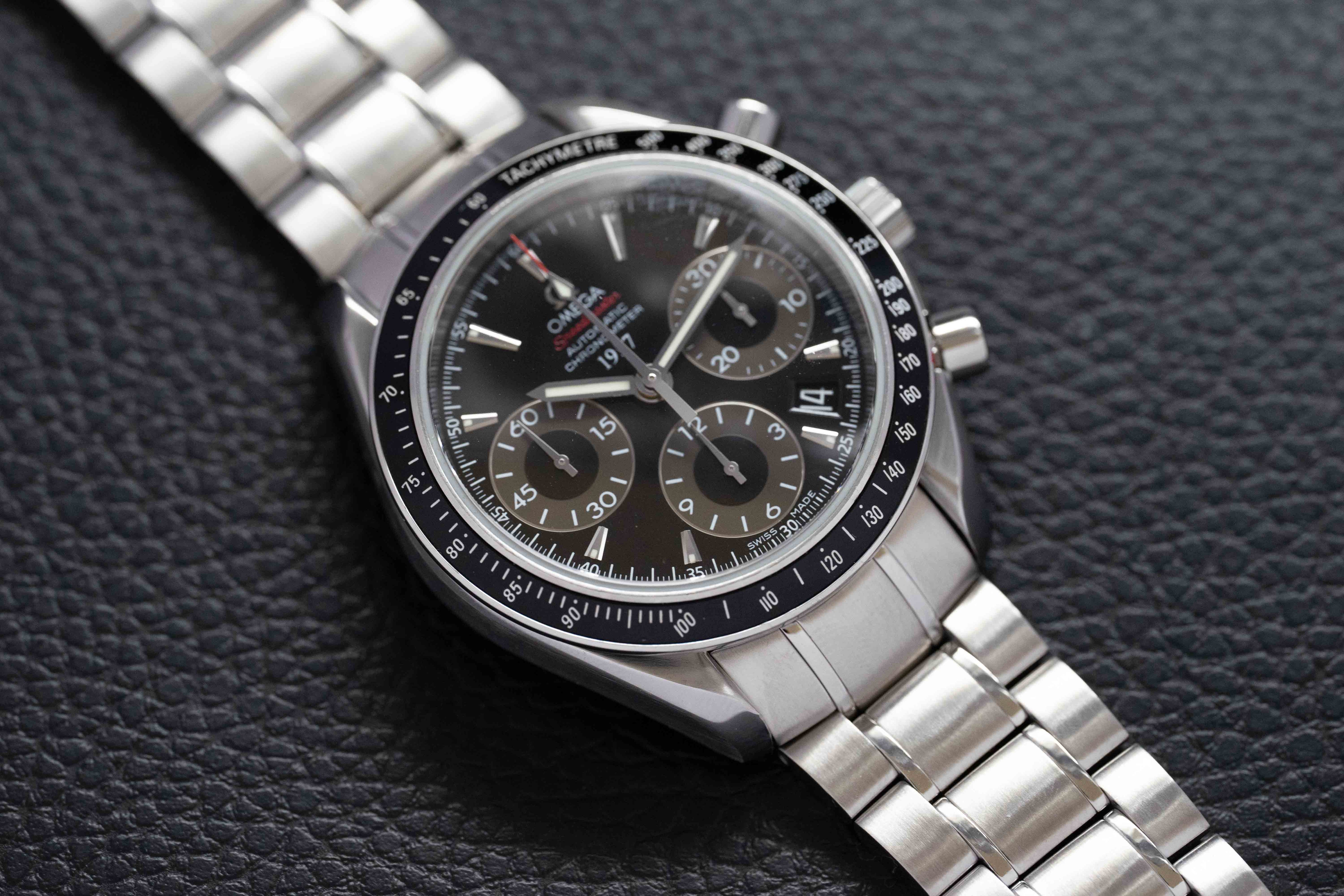 Omega Speedmaster 323.30.40.40.01.001 Fullset 2009 Box+Papers