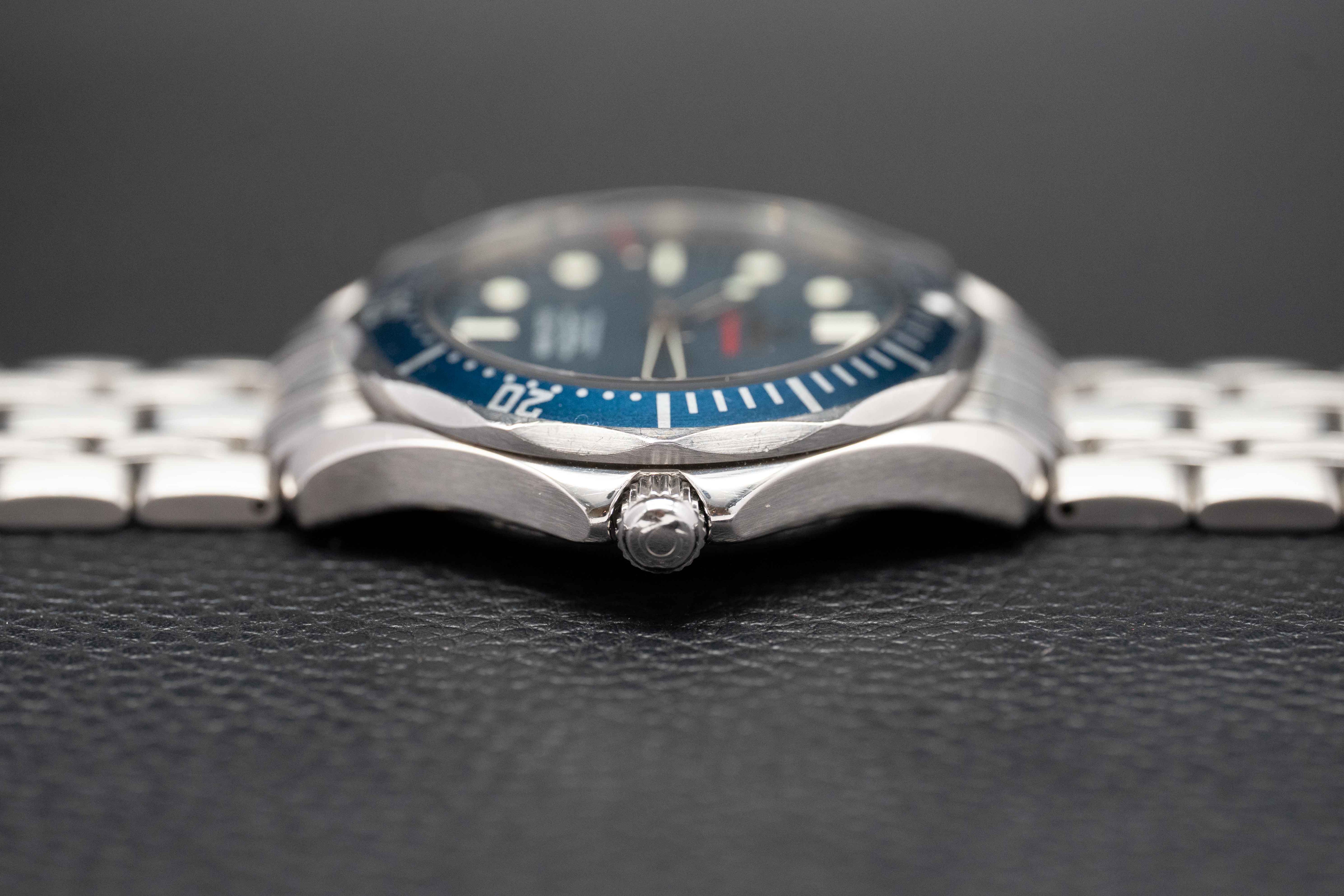 Omega Seamaster Diver 2220.80 Blue Dial 2009
