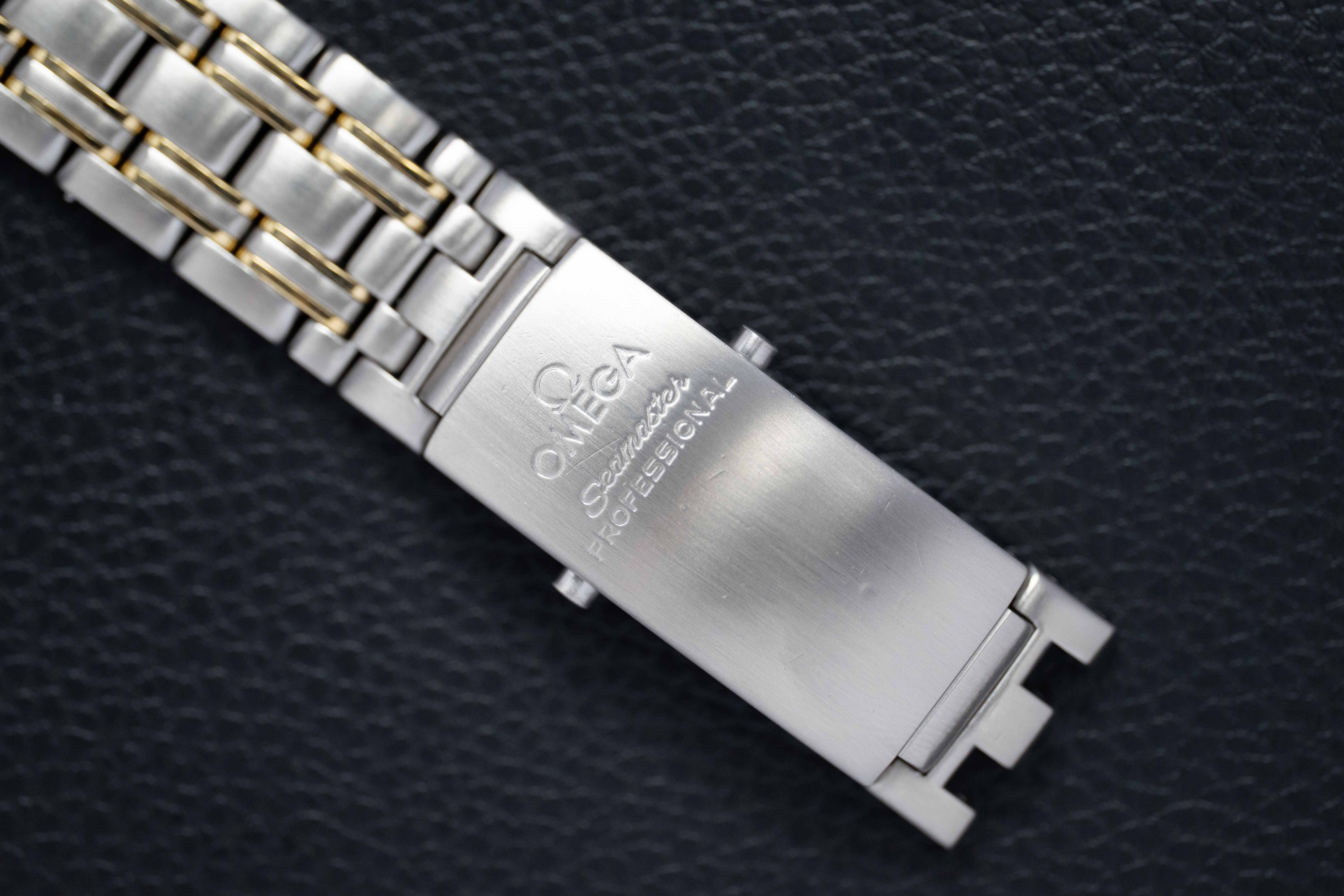 Omega Seamaster 300 2352.20 Steel / Gold 1986