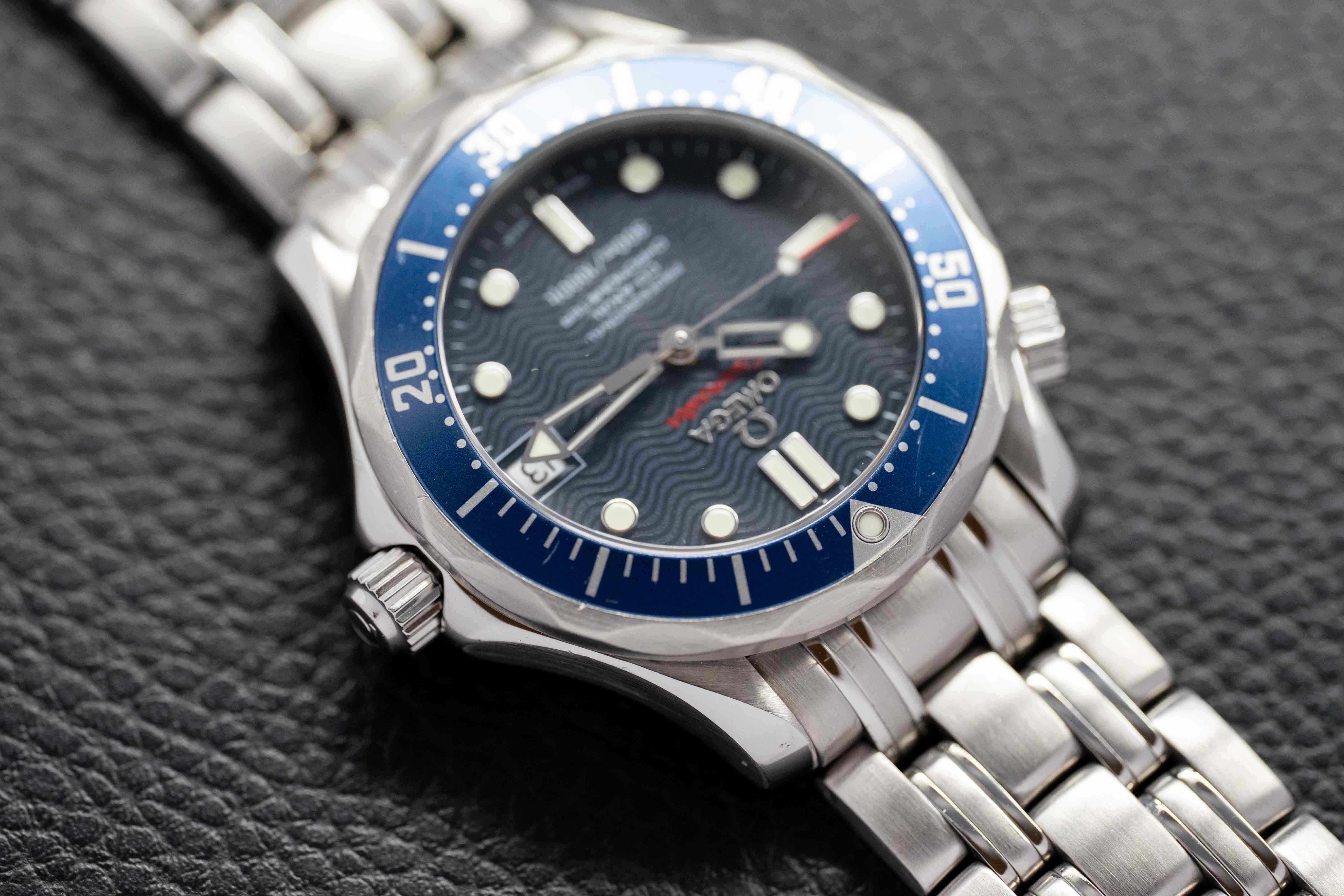 Omega Seamaster Diver 2222.80 Blue Dial 2008