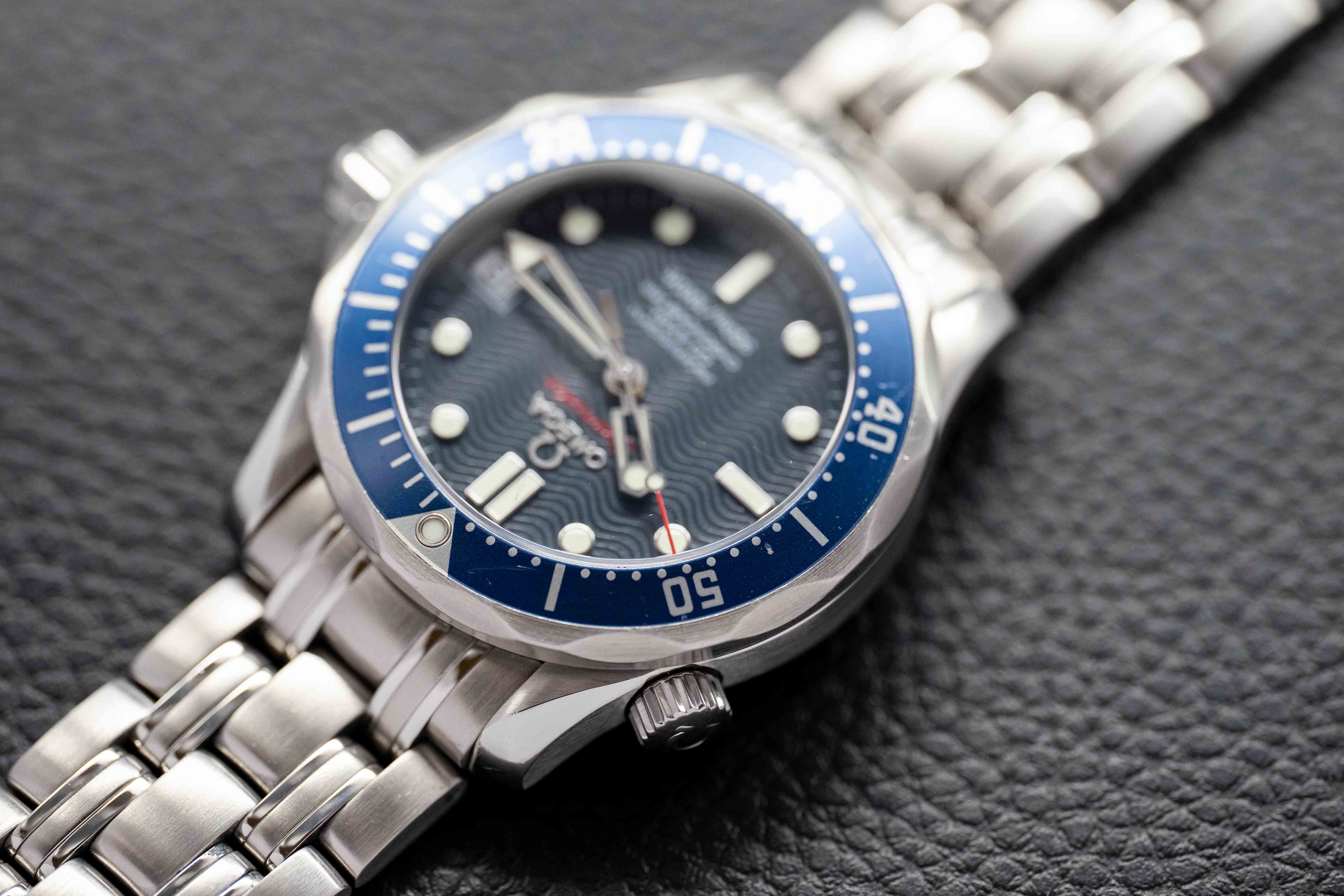 Omega Seamaster Diver 2222.80 Blue Dial 2008