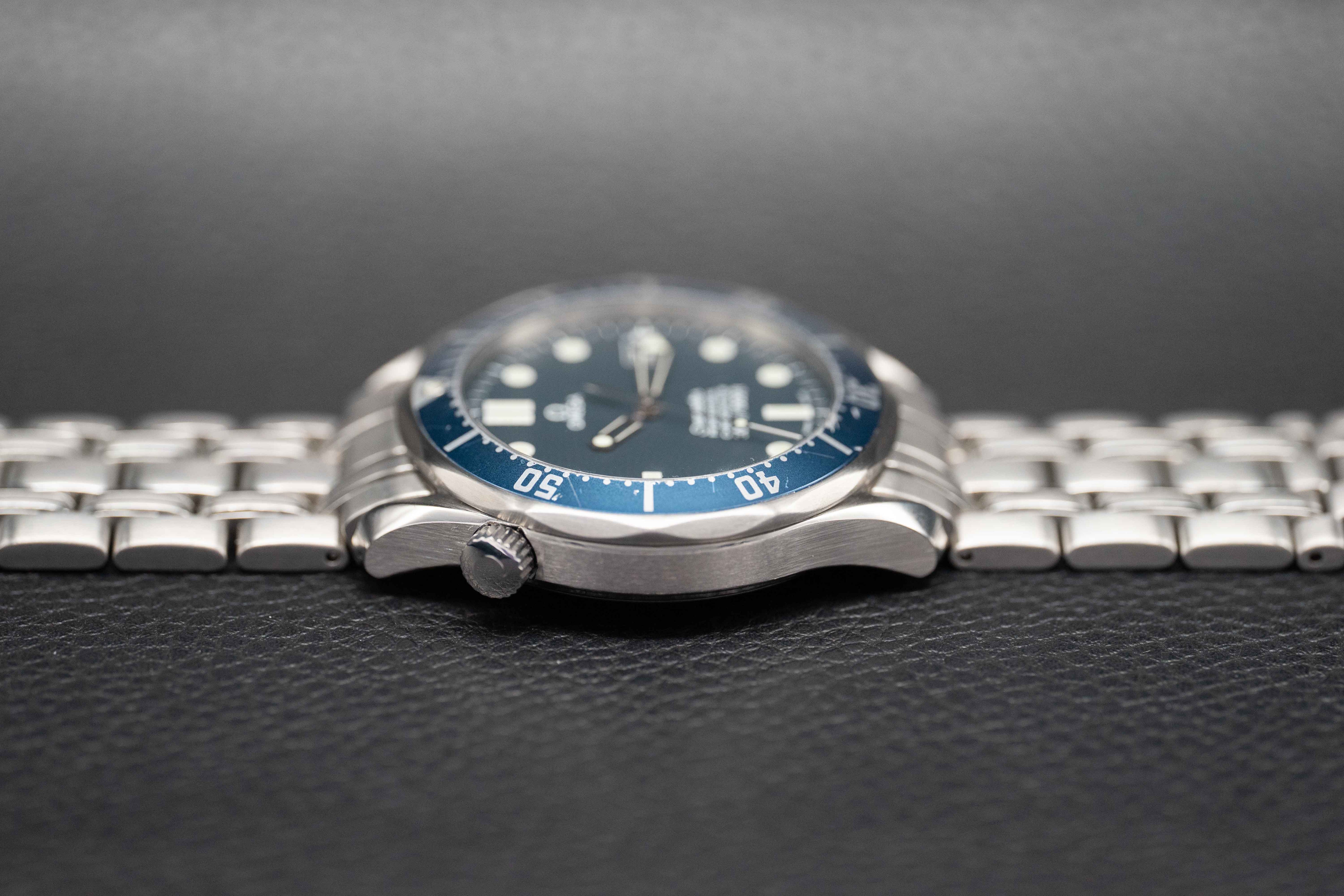 Omega Seamaster 2531.80 James Bond 2001 Papers