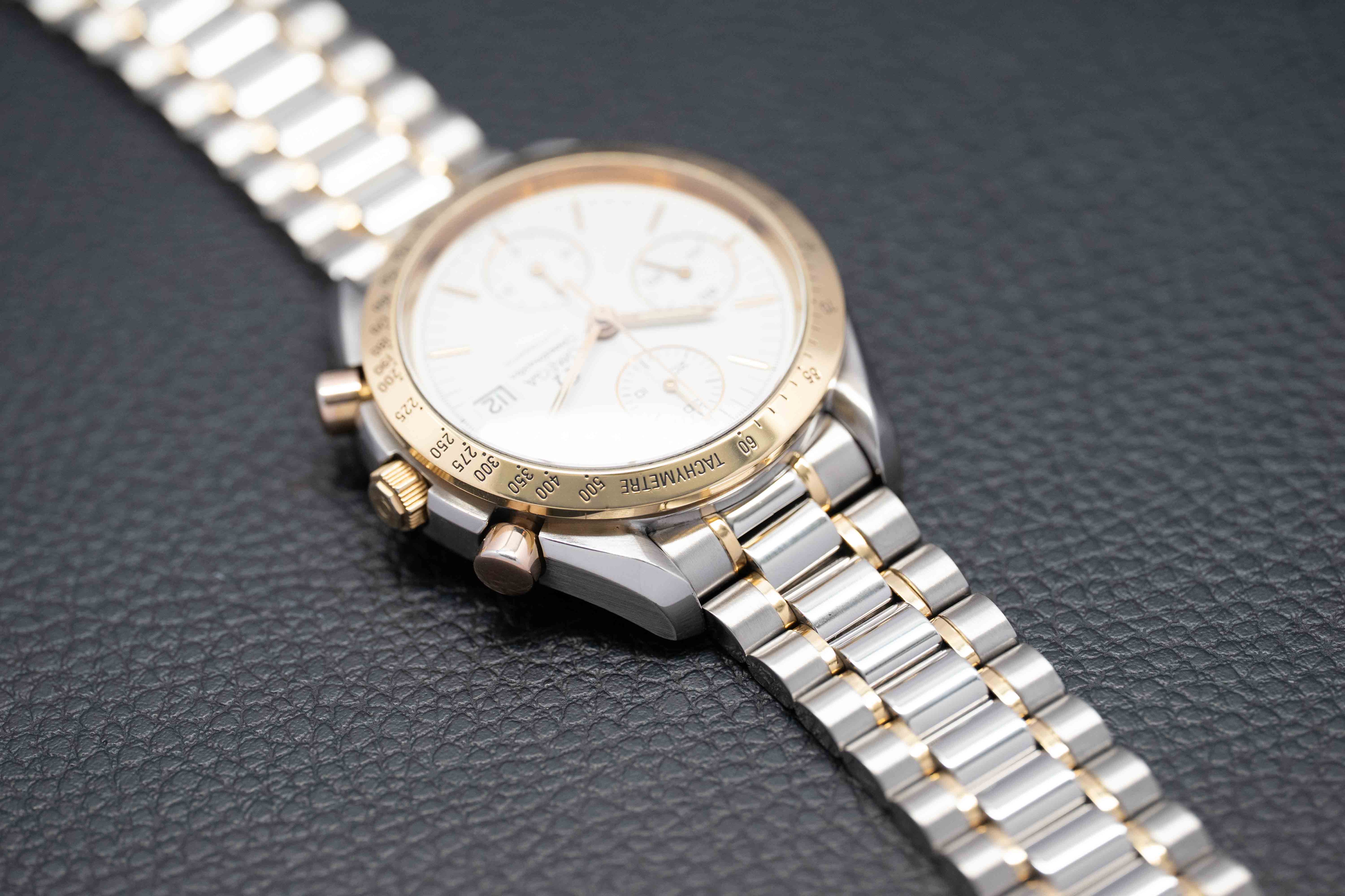 Omega Speedmaster Date 3311.20 Steel/Gold 1995