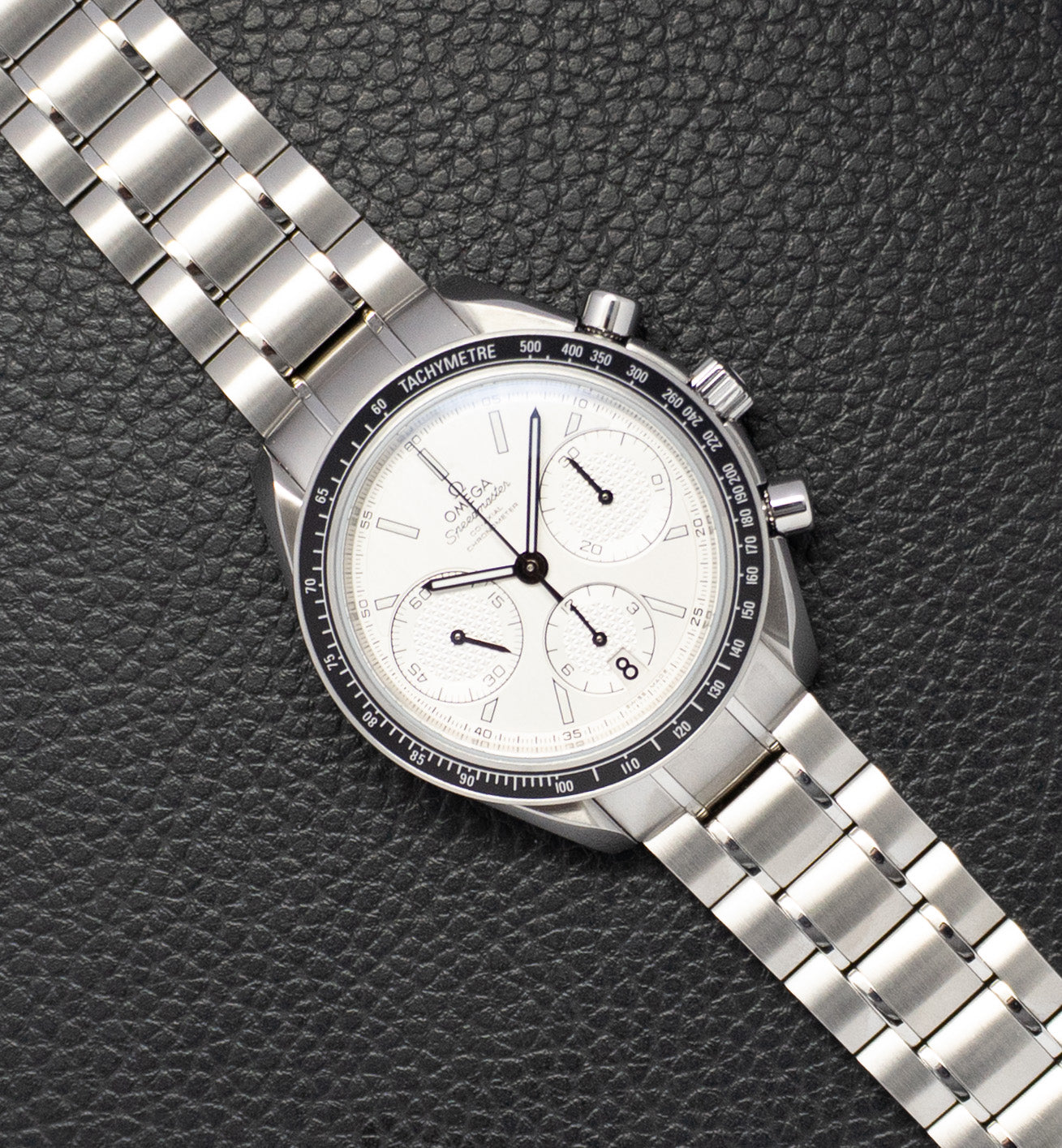 Omega Speedmaster Racing 326.30.40.50.02.001 Albino Fullset 2024 Box+Papers