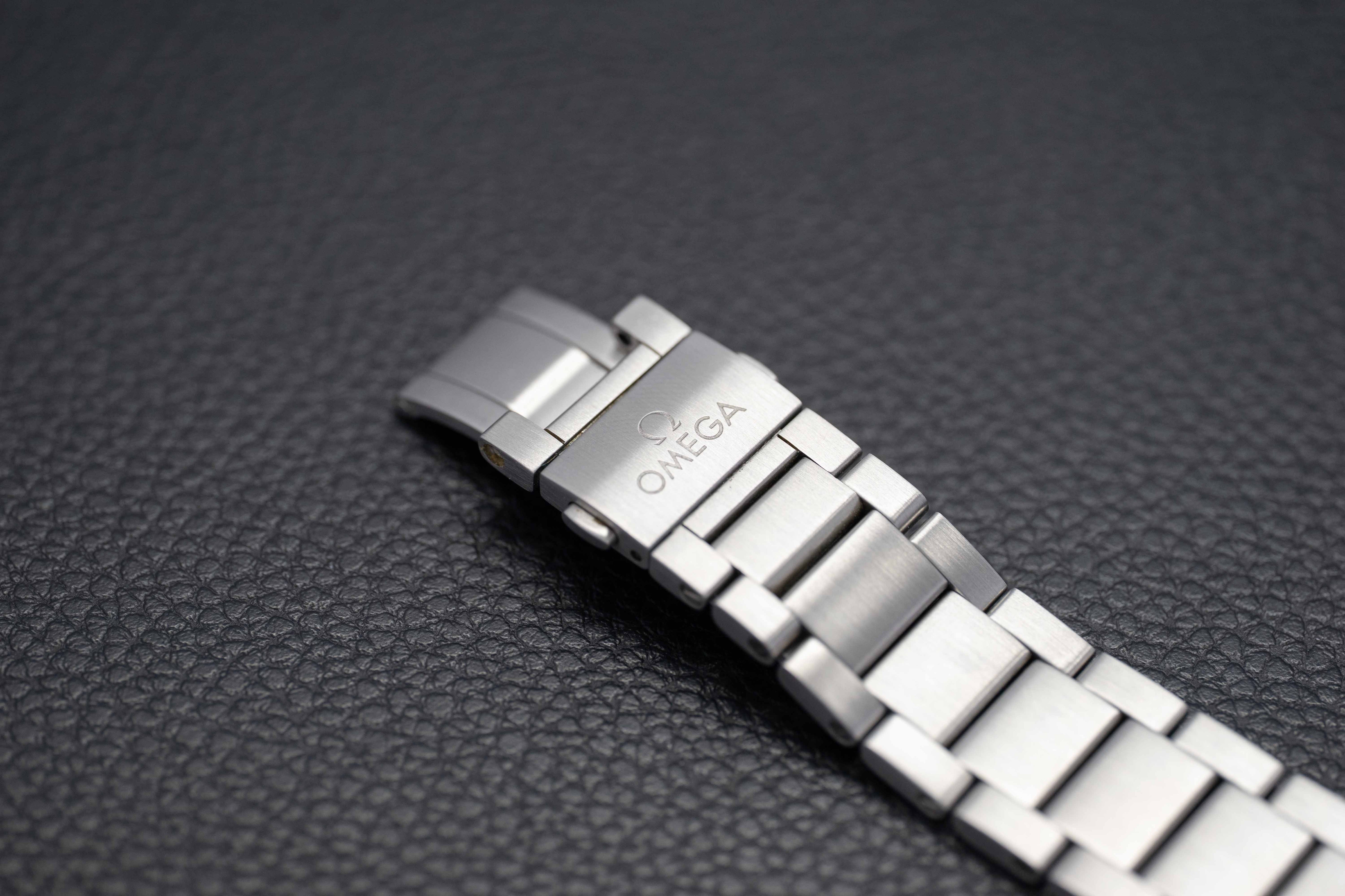 Omega Seamaster Railmaster 220.10.40.20.03.001 Complete Set 2023 Box + Papers