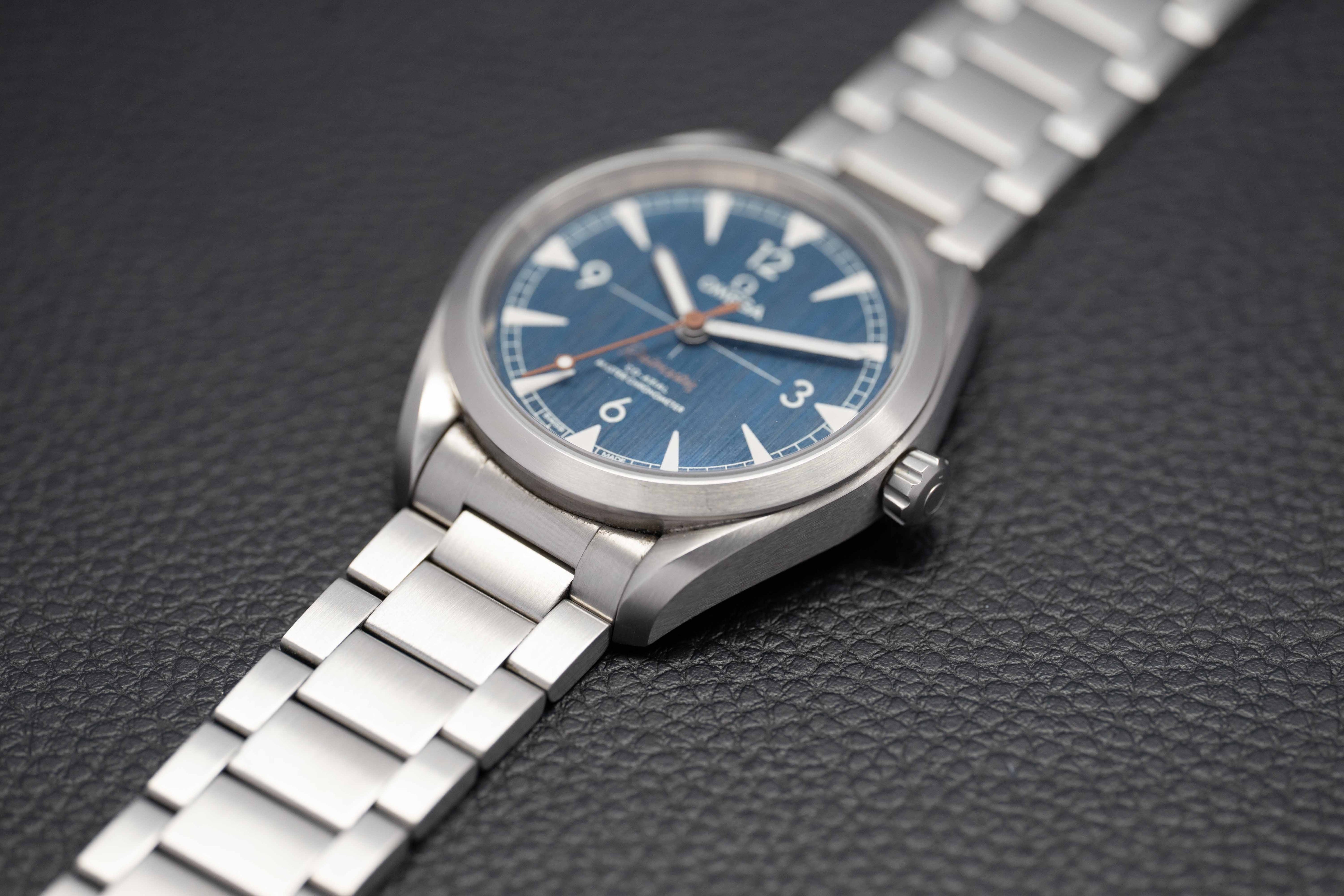 Omega Seamaster Railmaster 220.10.40.20.03.001 Complete Set 2023 Box + Papers