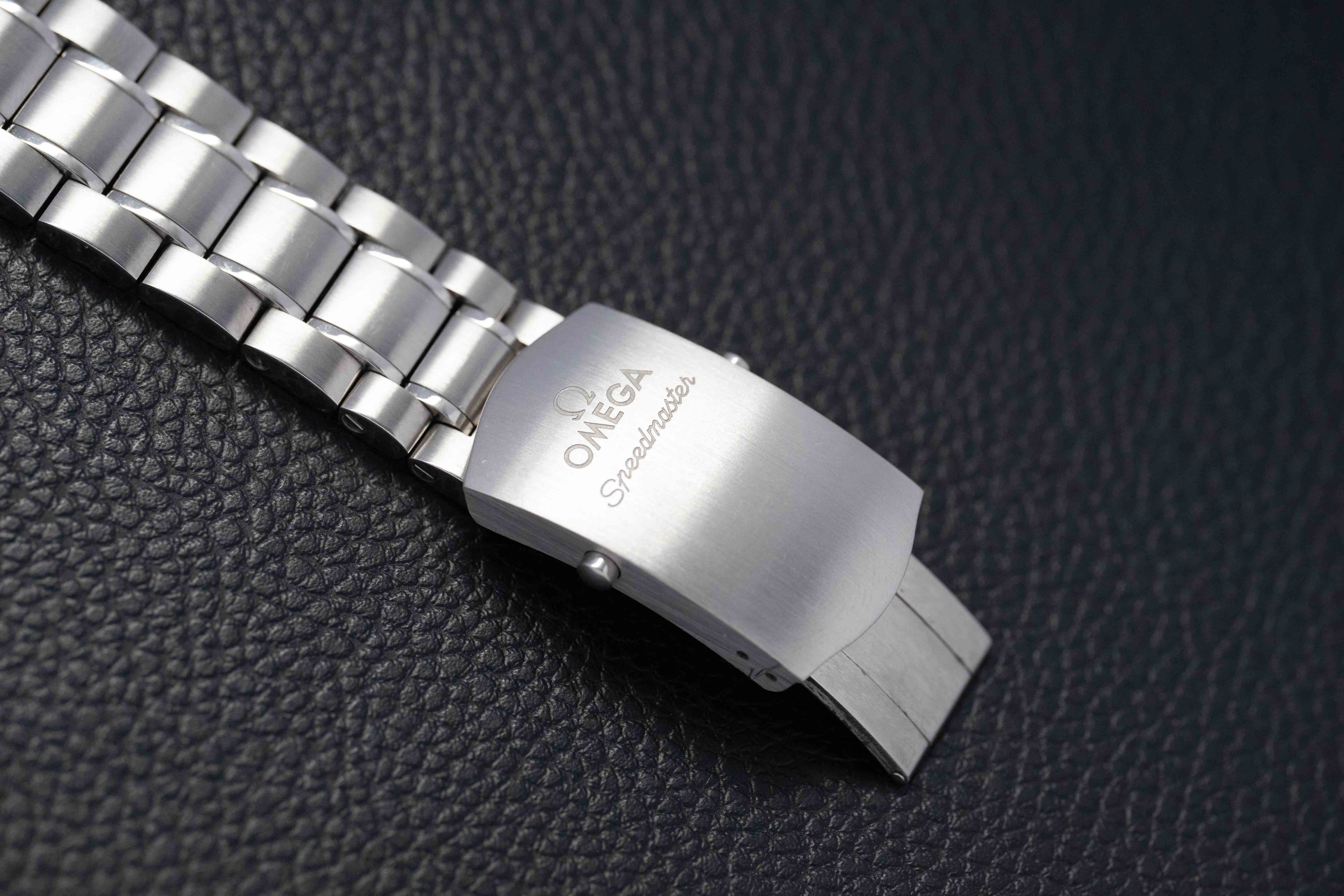 Omega Speedmaster Racing 326.30.40.50.01.001 Black Dial 2018