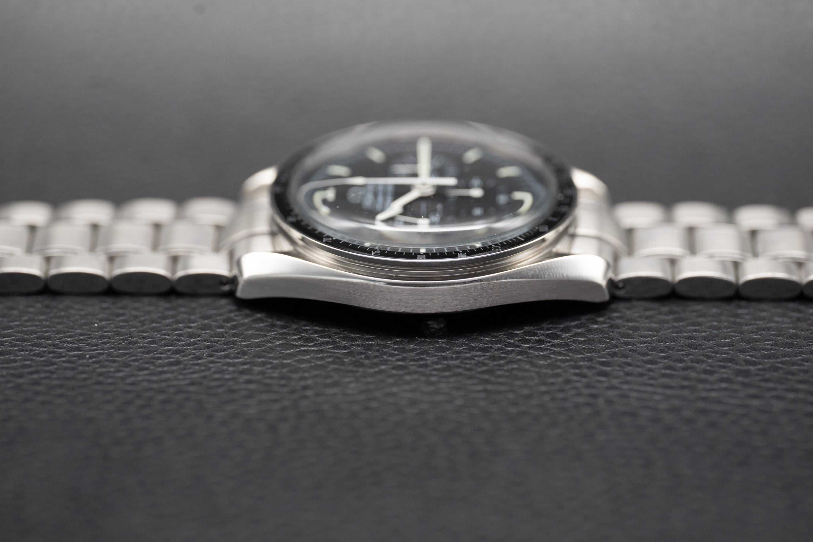 Omega Speedmaster Moonwatch 3572.50 Glass Bottom 2005