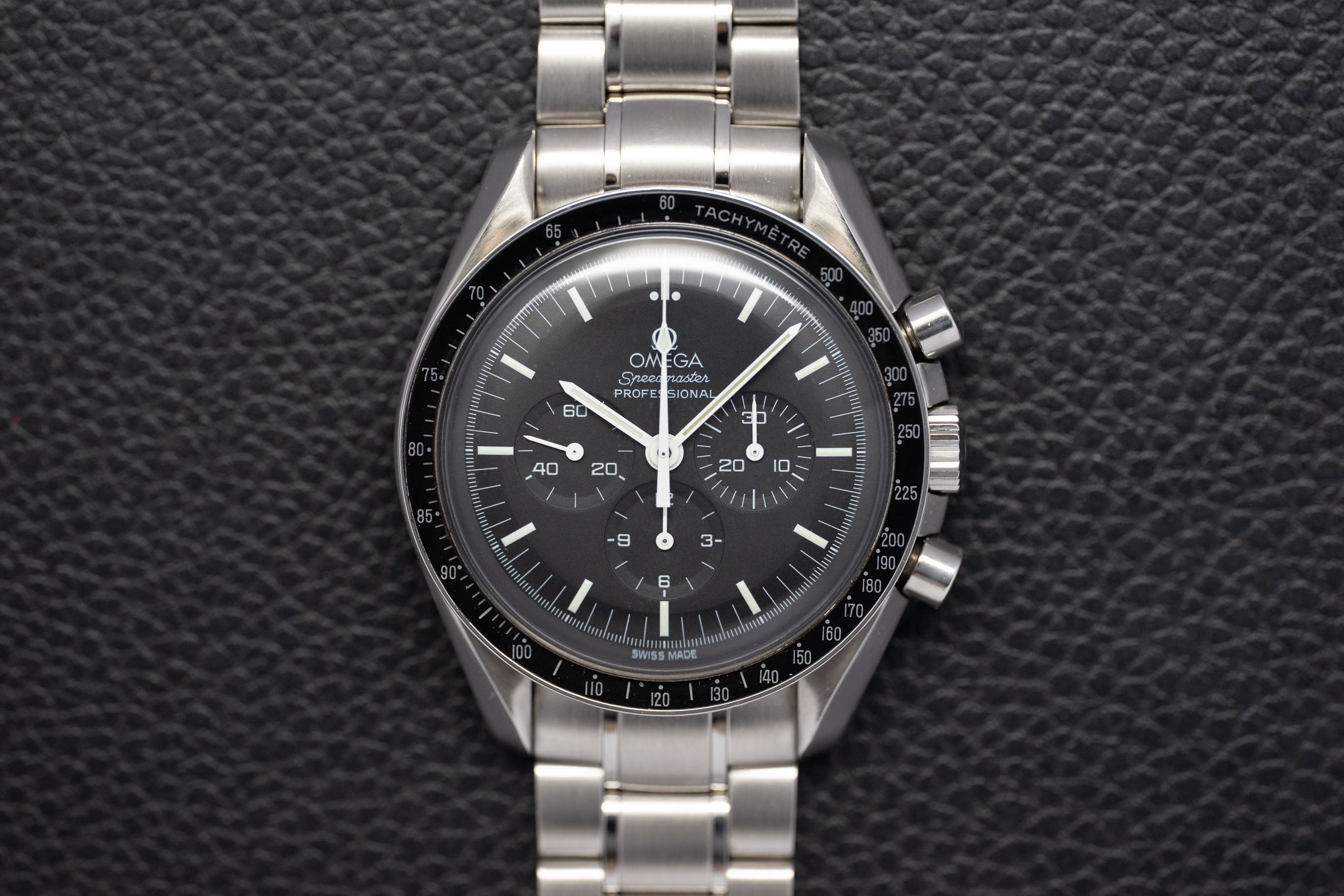 Omega Speedmaster Moonwatch 3572.50 Glass Bottom 2005