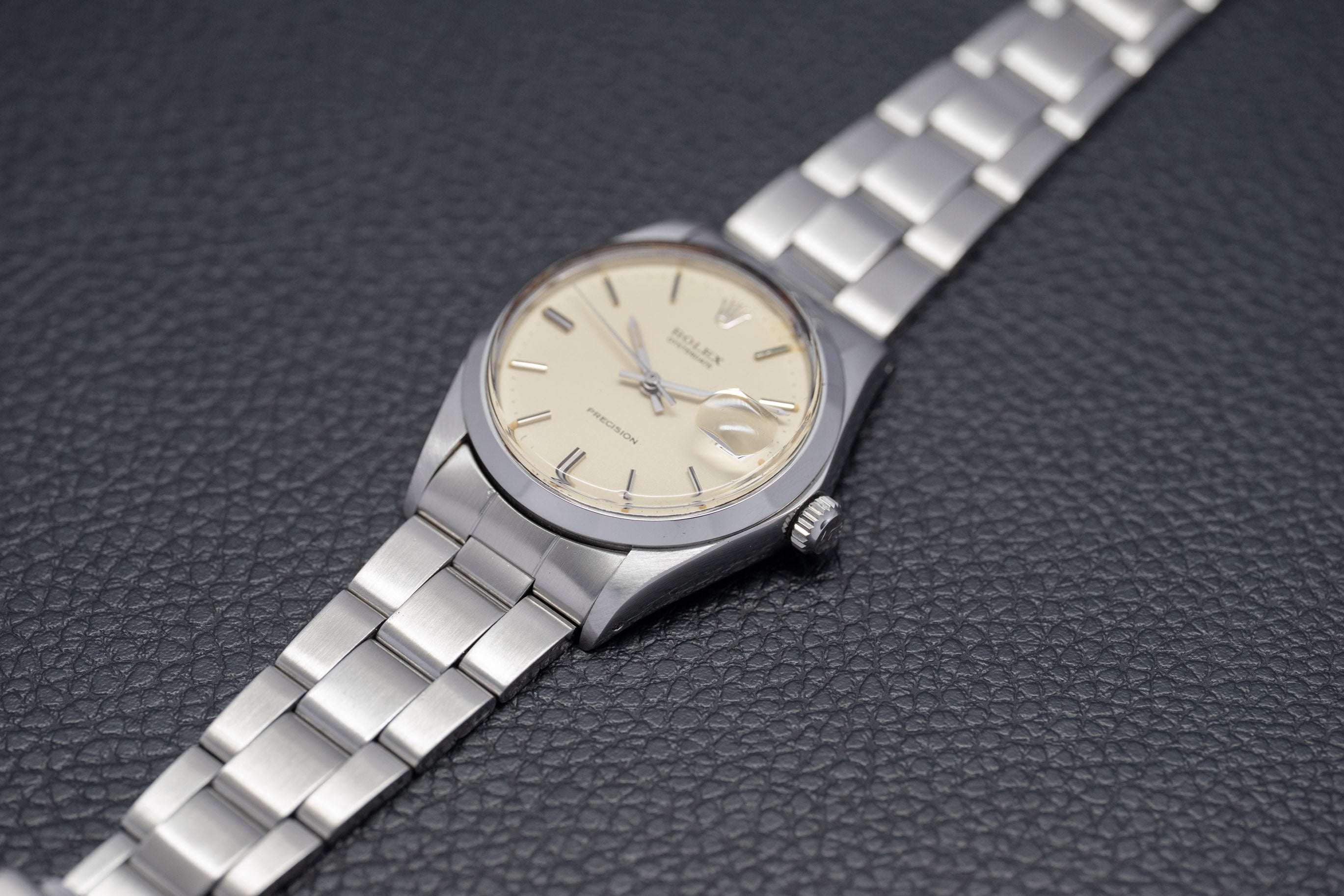 Rolex Oysterdate 6694 Silver Dial 1970