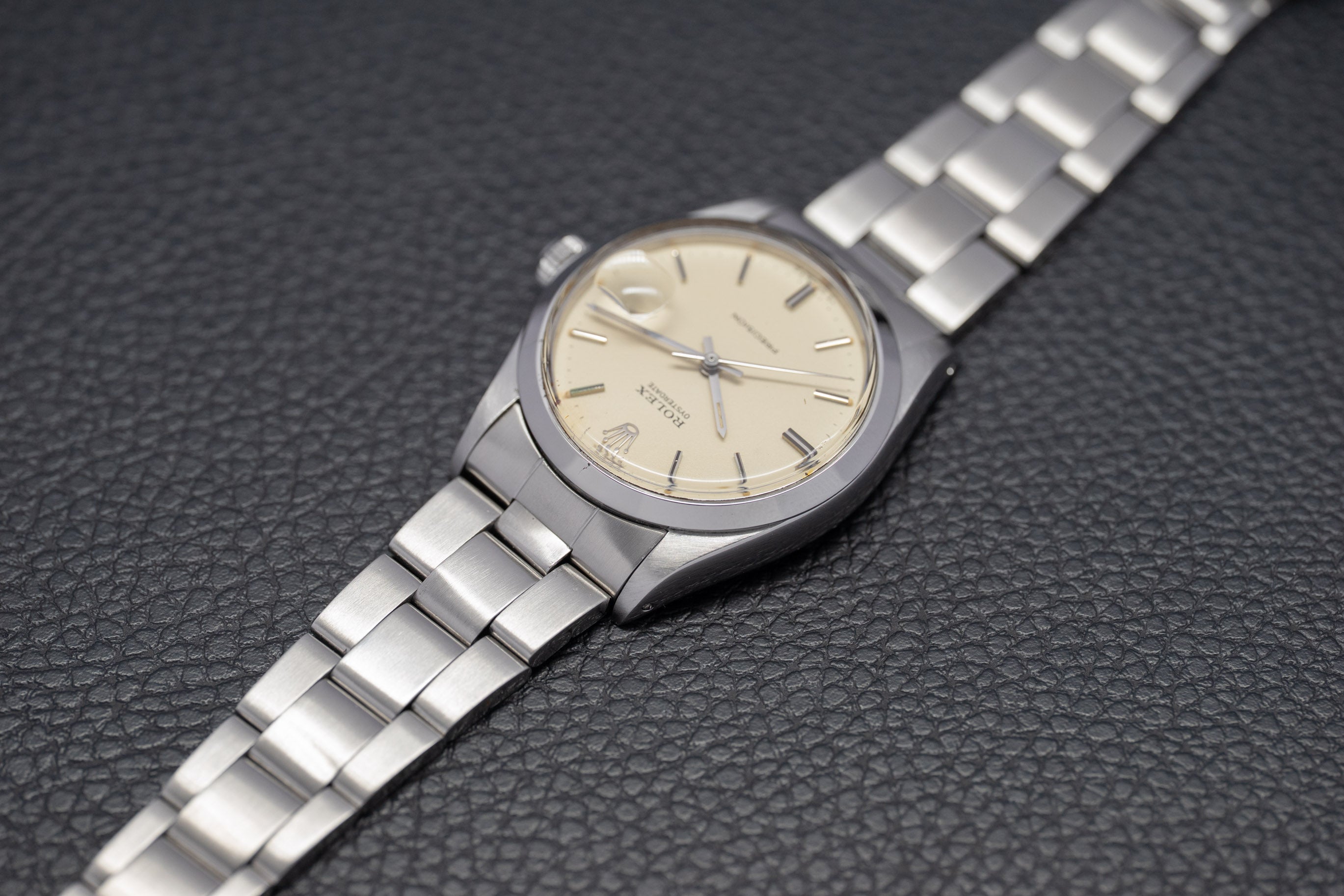 Rolex Oysterdate 6694 Silver Dial 1970