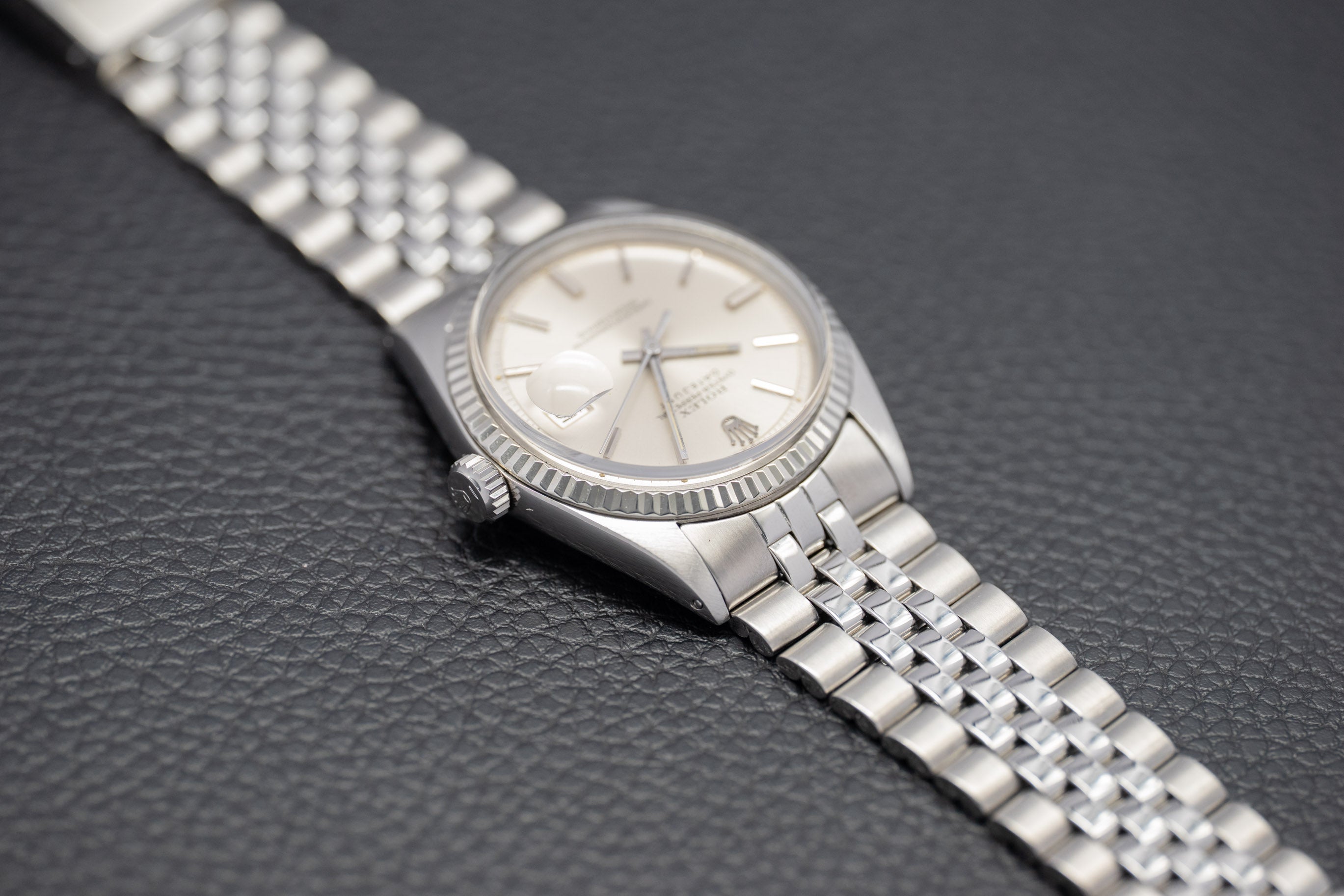 Rolex Datejust 1601 Silver Dial Fullset 1971 Box+Papers