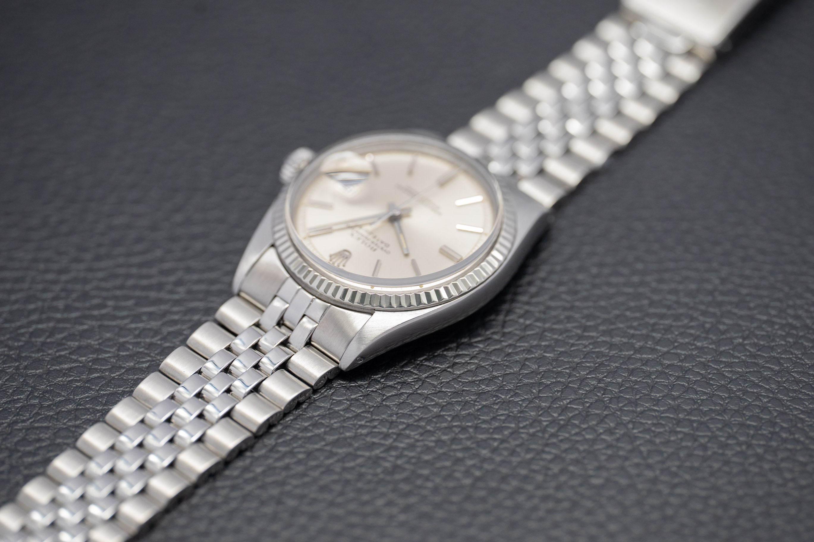 Rolex Datejust 1601 Silver Dial Fullset 1971 Box+Papers