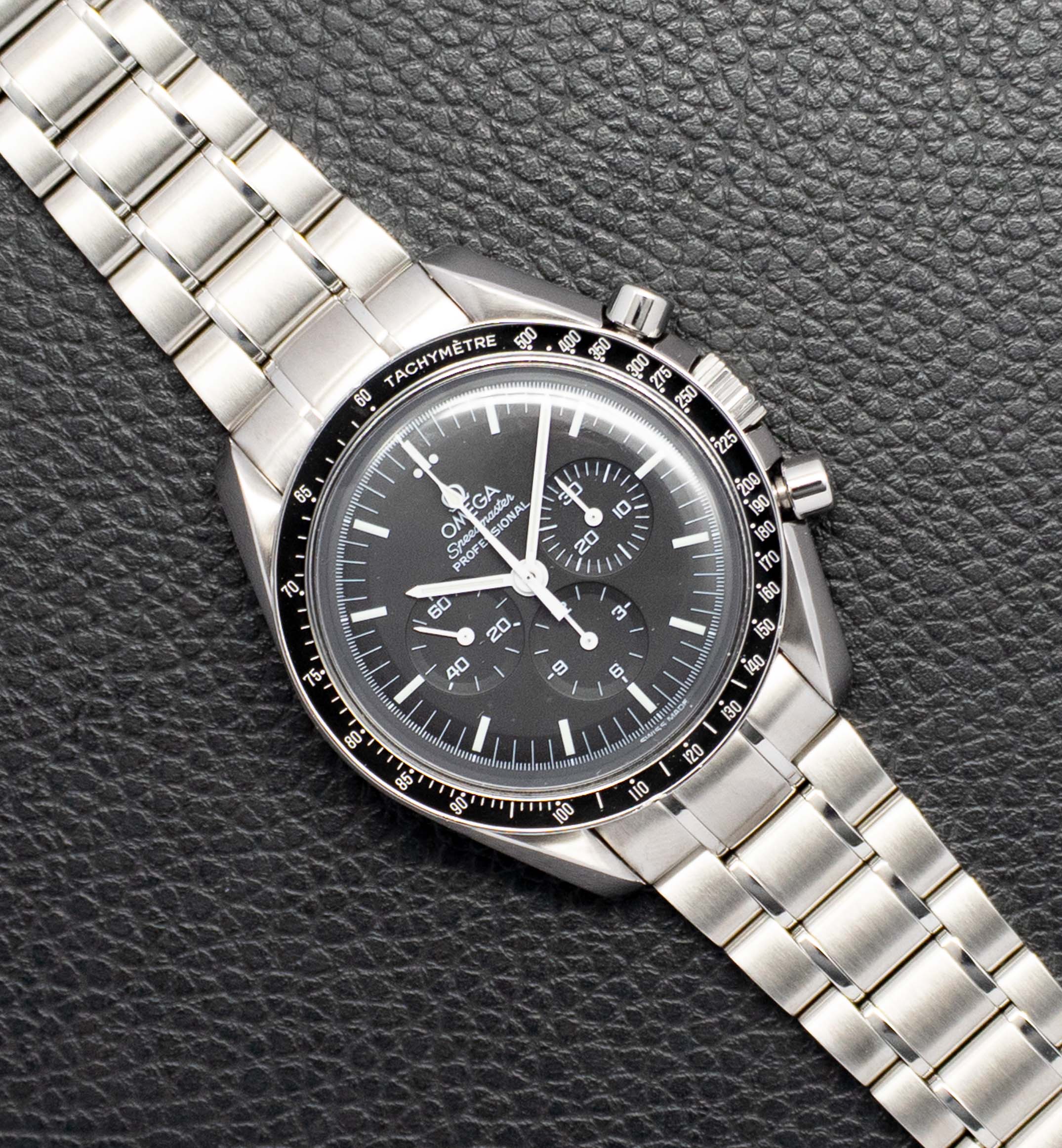 Omega Speedmaster Moonwatch 3570.50 Black Dial 2001