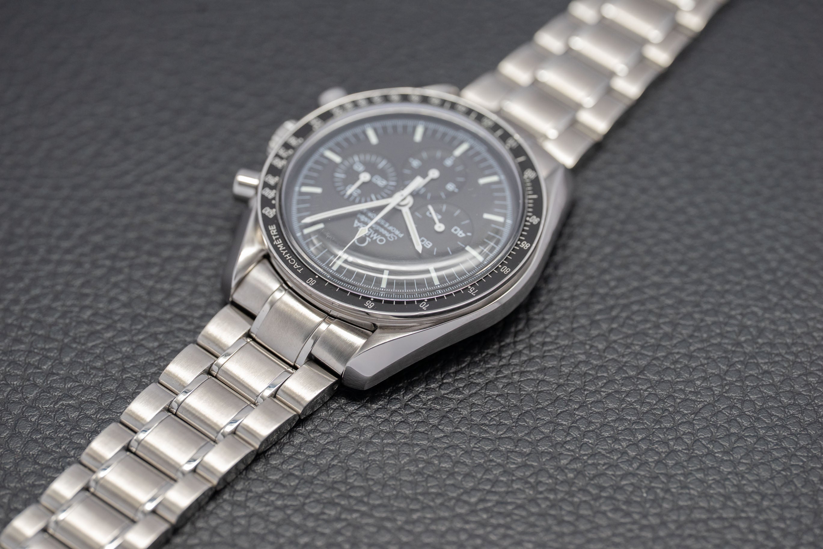 Omega Speedmaster Moonwatch 3570.50 Black Dial 2001