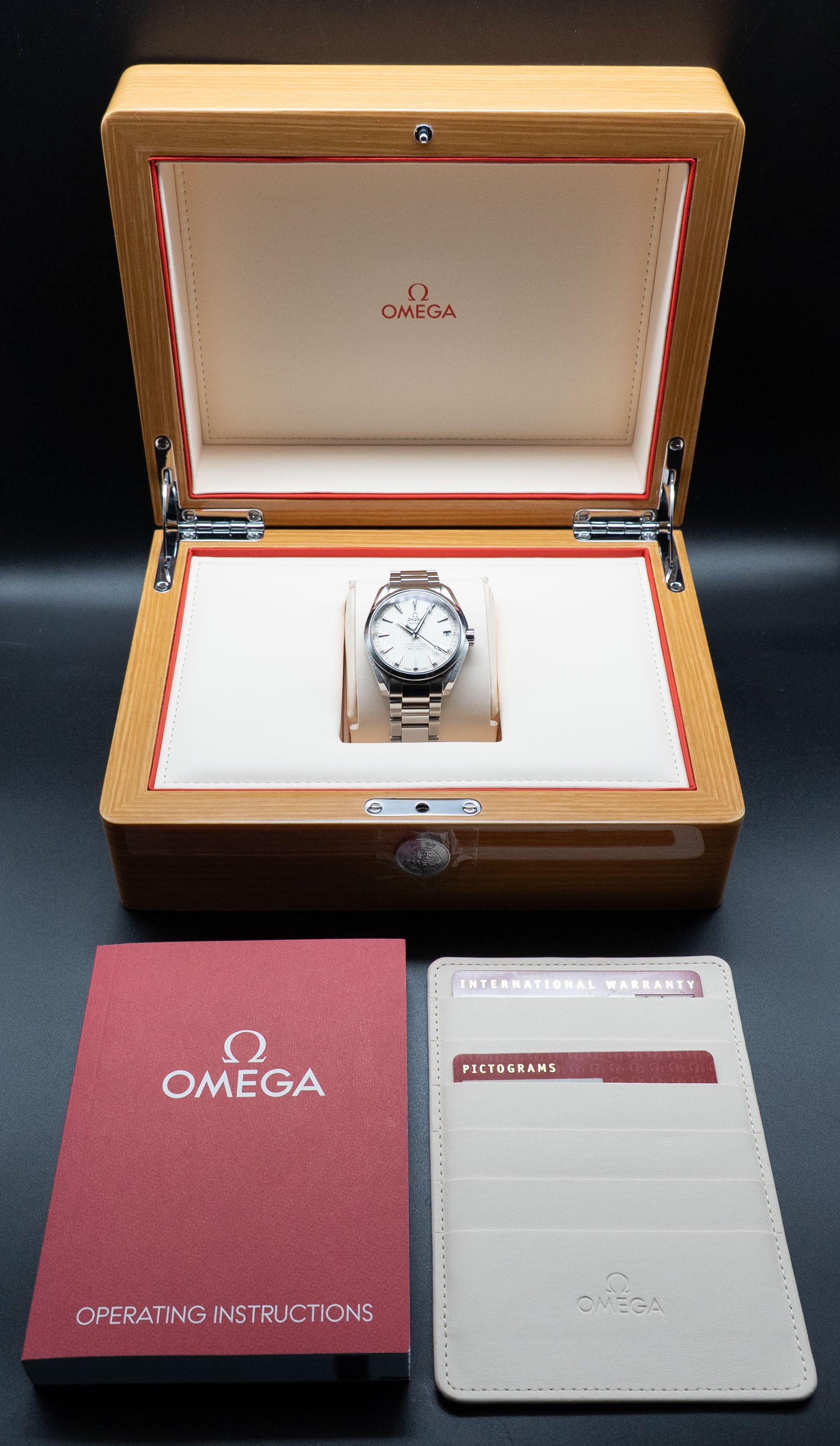 Omega Seamaster Aqua Terra 231.10.39.21.02.002 Fullset 2015 Box+Papers