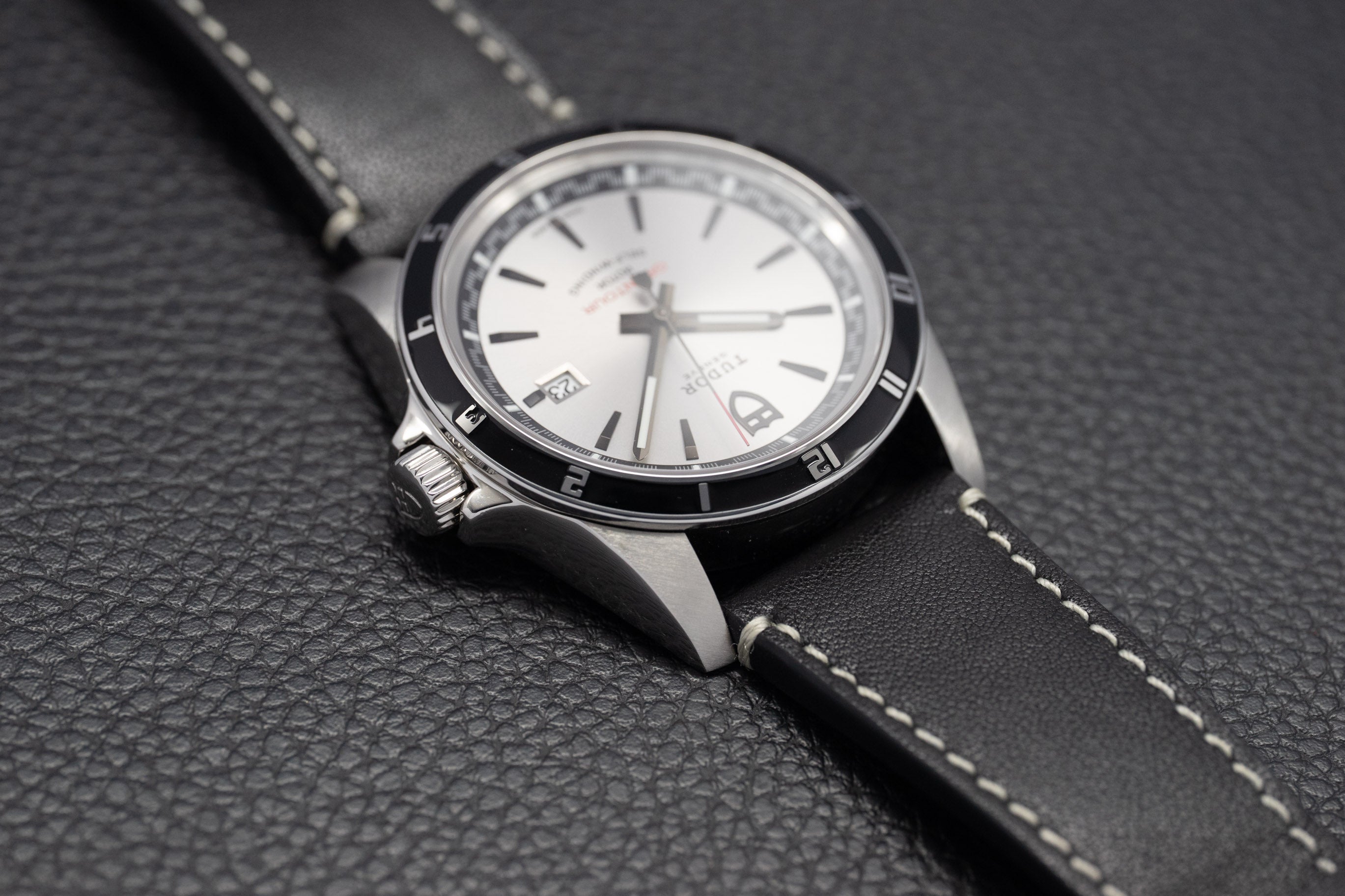 Tudor Grantour Date 20500N Cadran Argent 2016