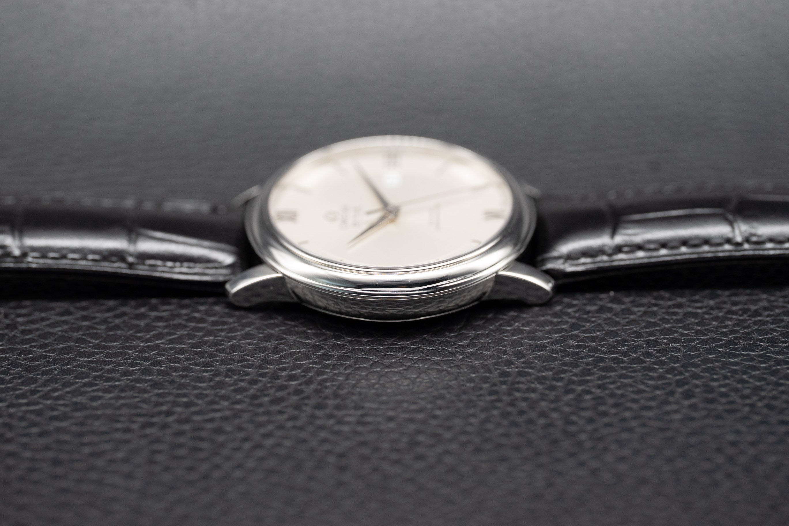 Omega De Ville Prestige 424.13.40.20.02.001 Silver Dial 2014 Papers