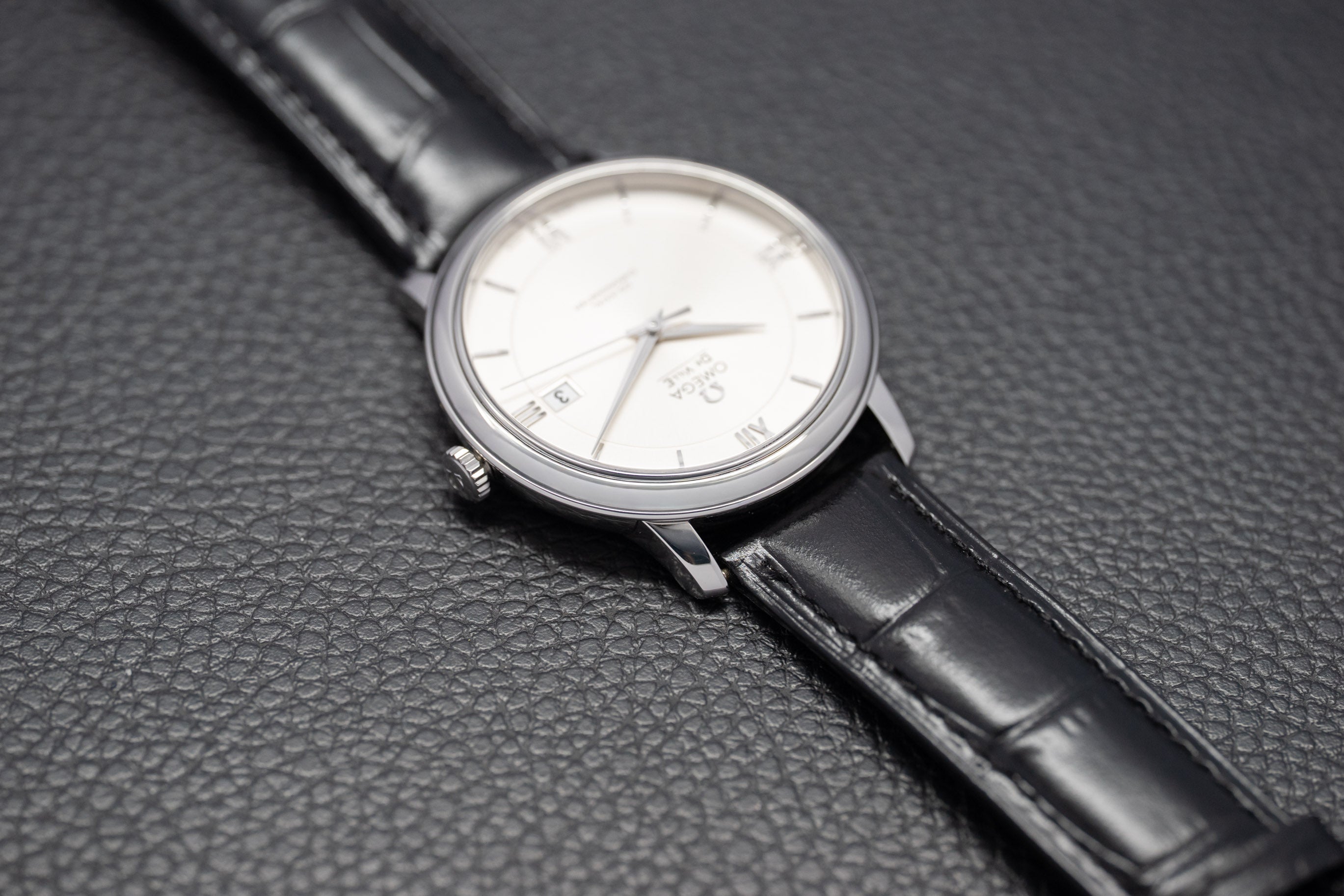 Omega De Ville Prestige 424.13.40.20.02.001 Silver Dial 2014 Papers