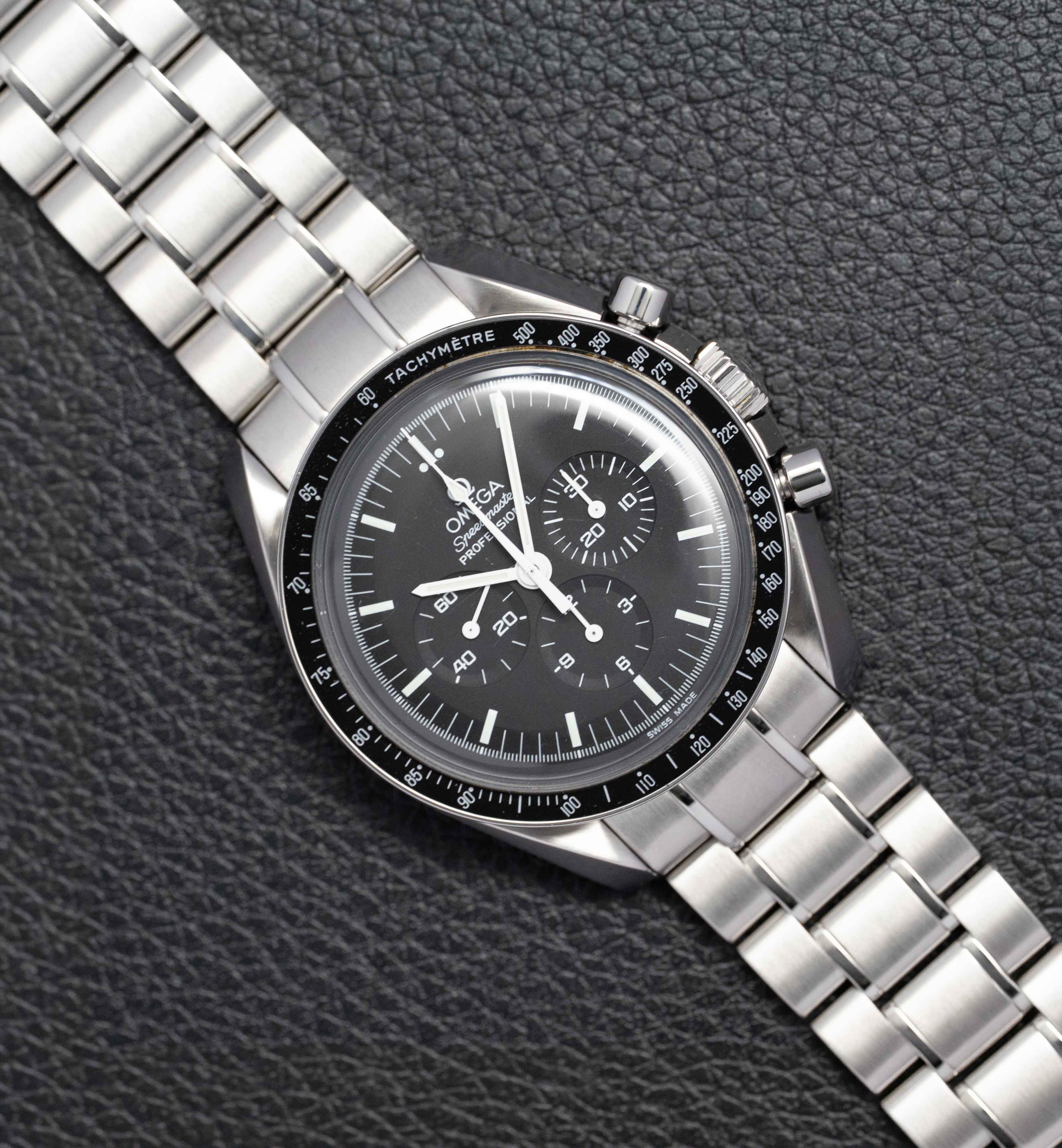 Omega Speedmaster Moonwatch 3570.50 Black Dial 2000