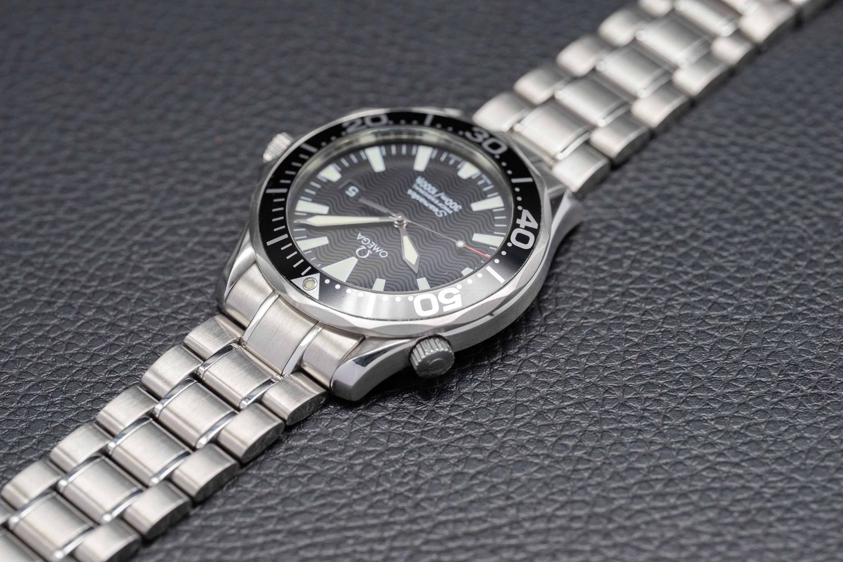 Omega Seamaster Diver 300 2264.50 Black Dial 1998