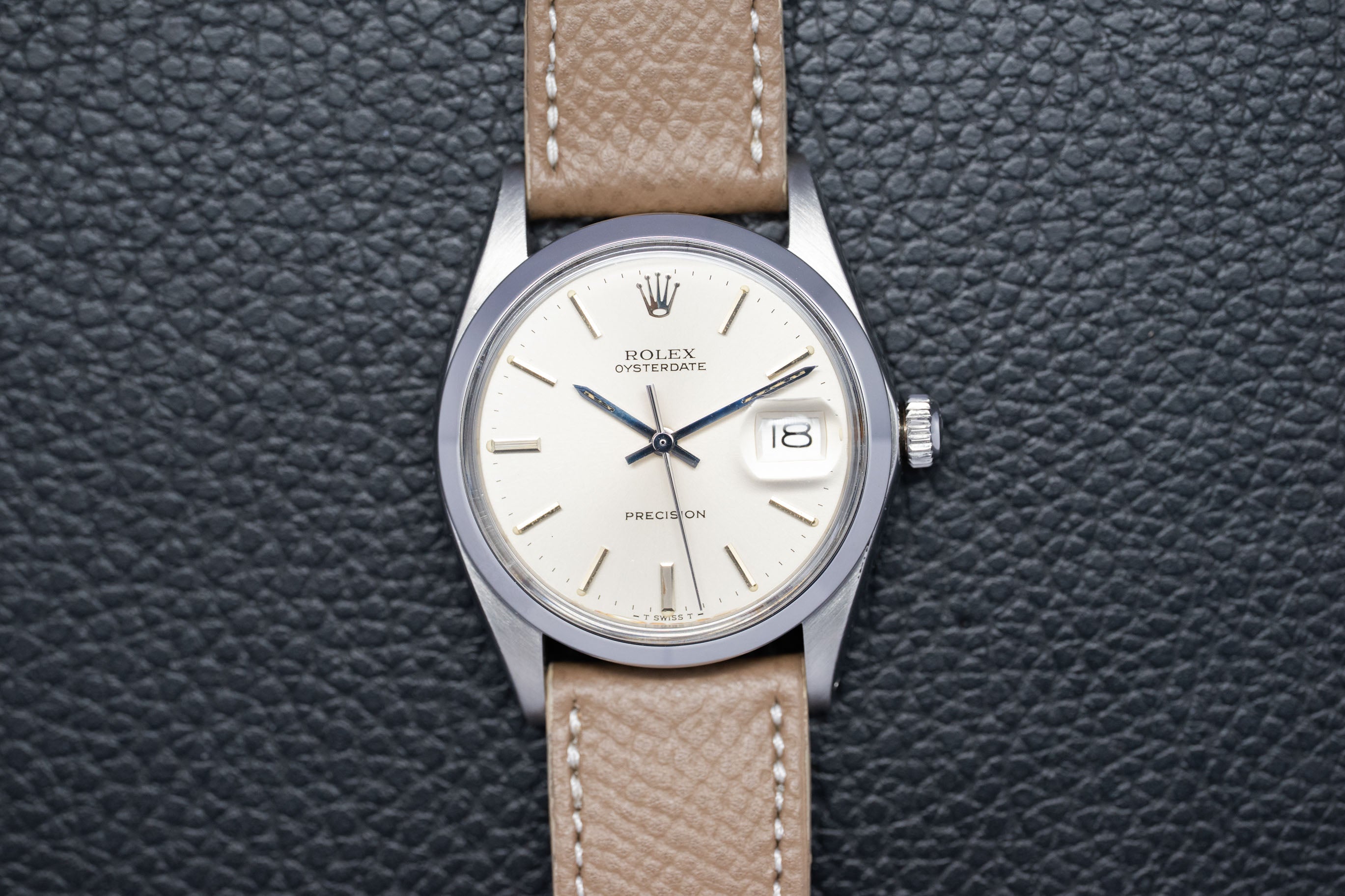 Rolex Oysterdate 6694 con quadrante argentato, 1969
