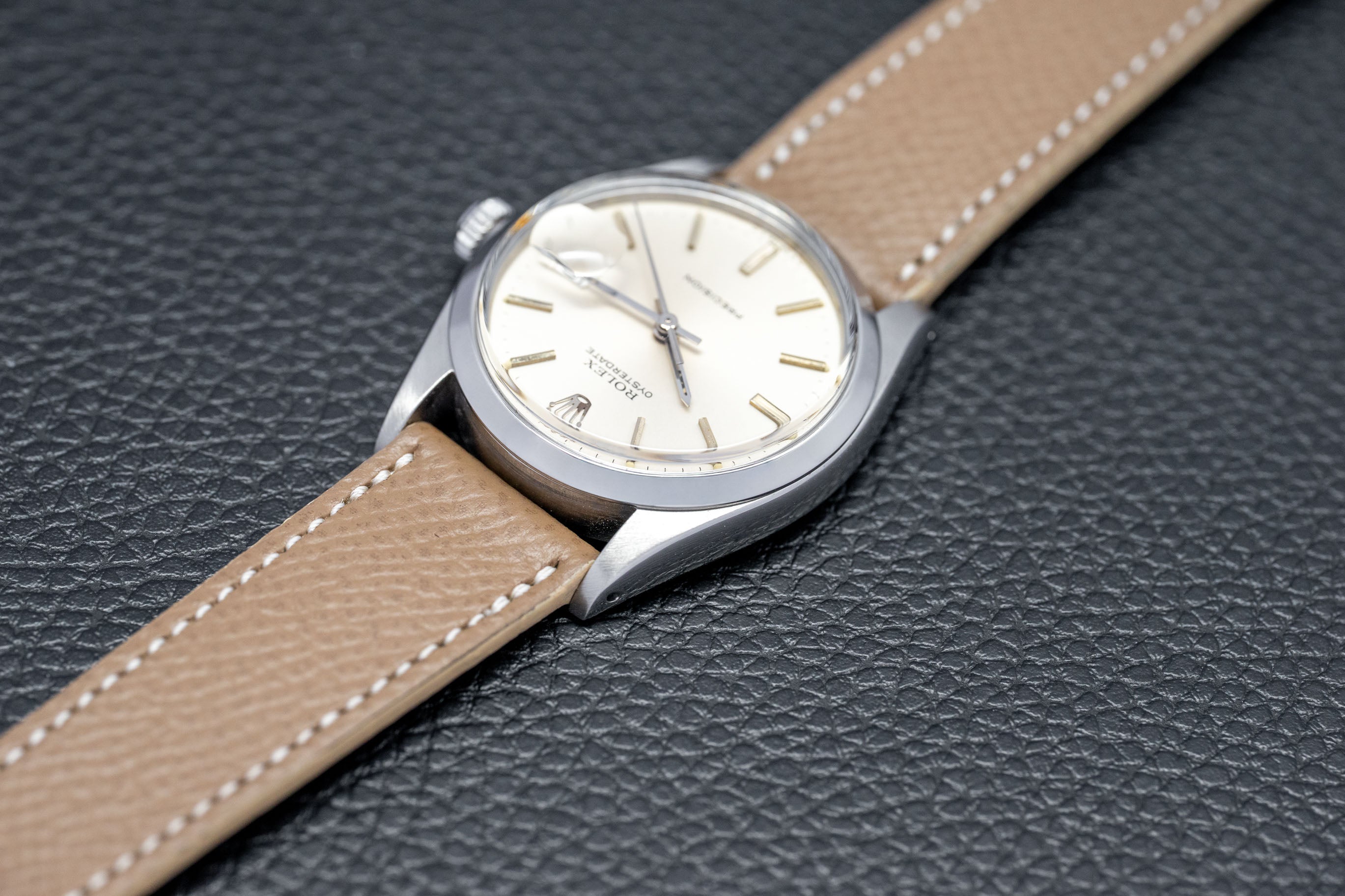 Rolex Oysterdate 6694 con quadrante argentato, 1969