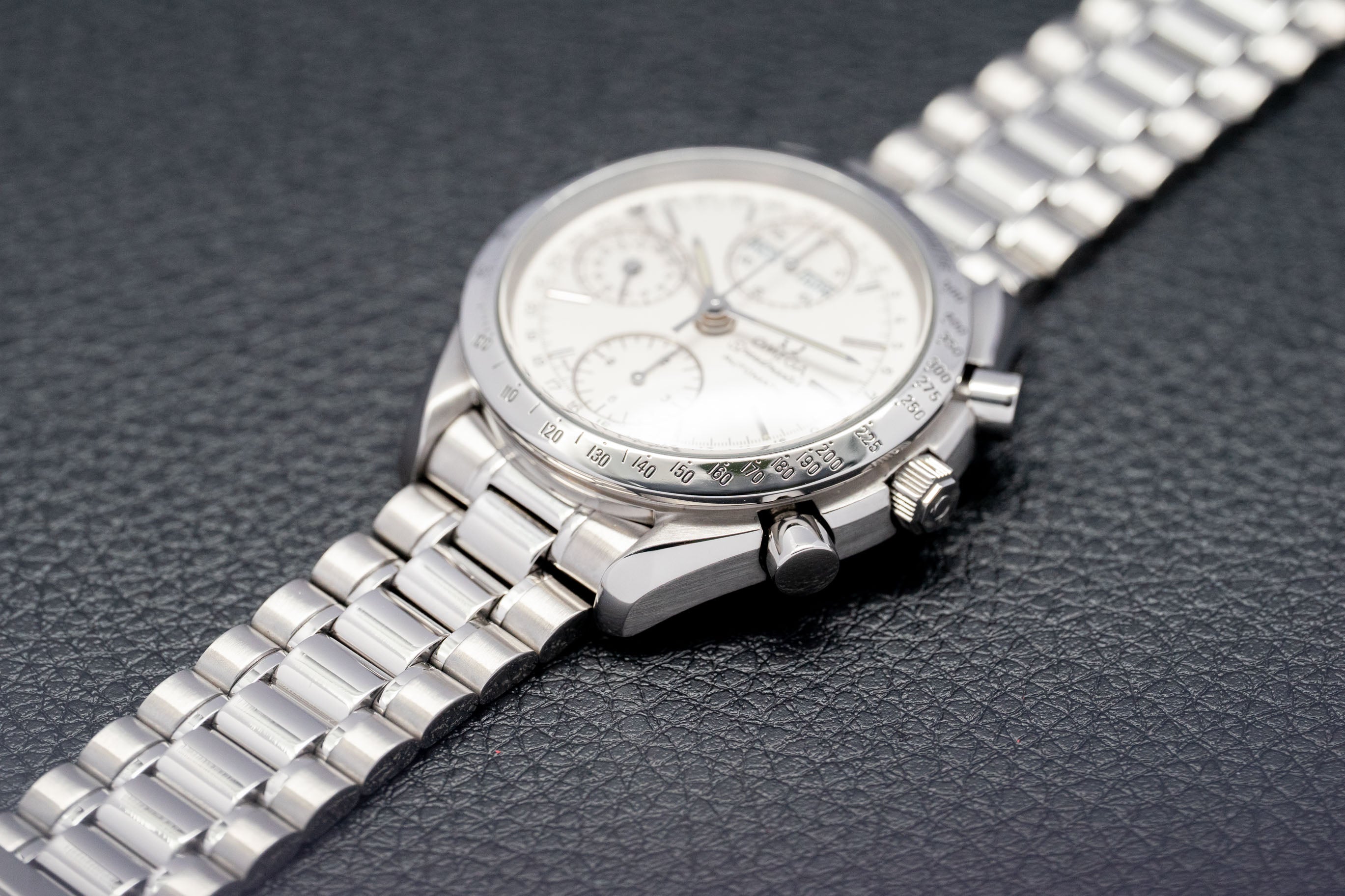 Omega Speedmaster Day Date 3521.30 Juego completo 2000 Caja+papeles