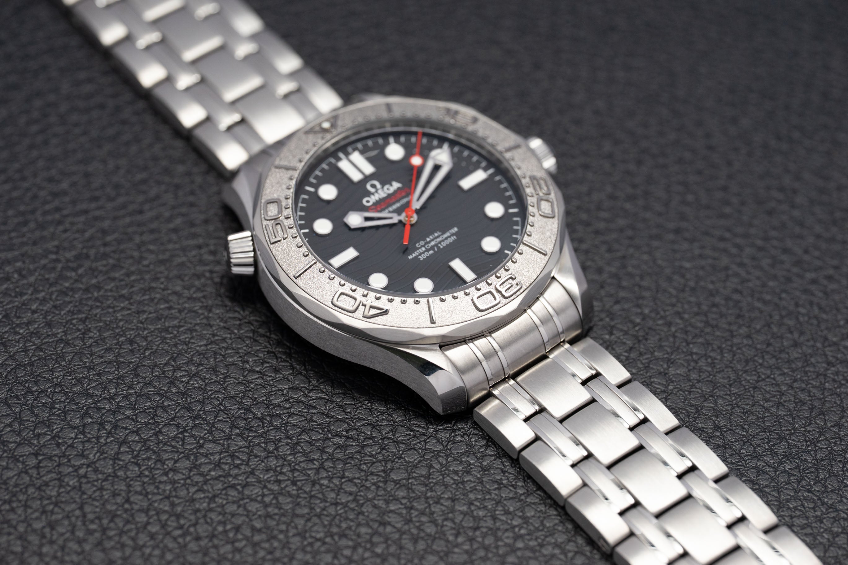 Omega Seamaster Diver 300 210.30.42.20.01.002 Fullset Box+Papers