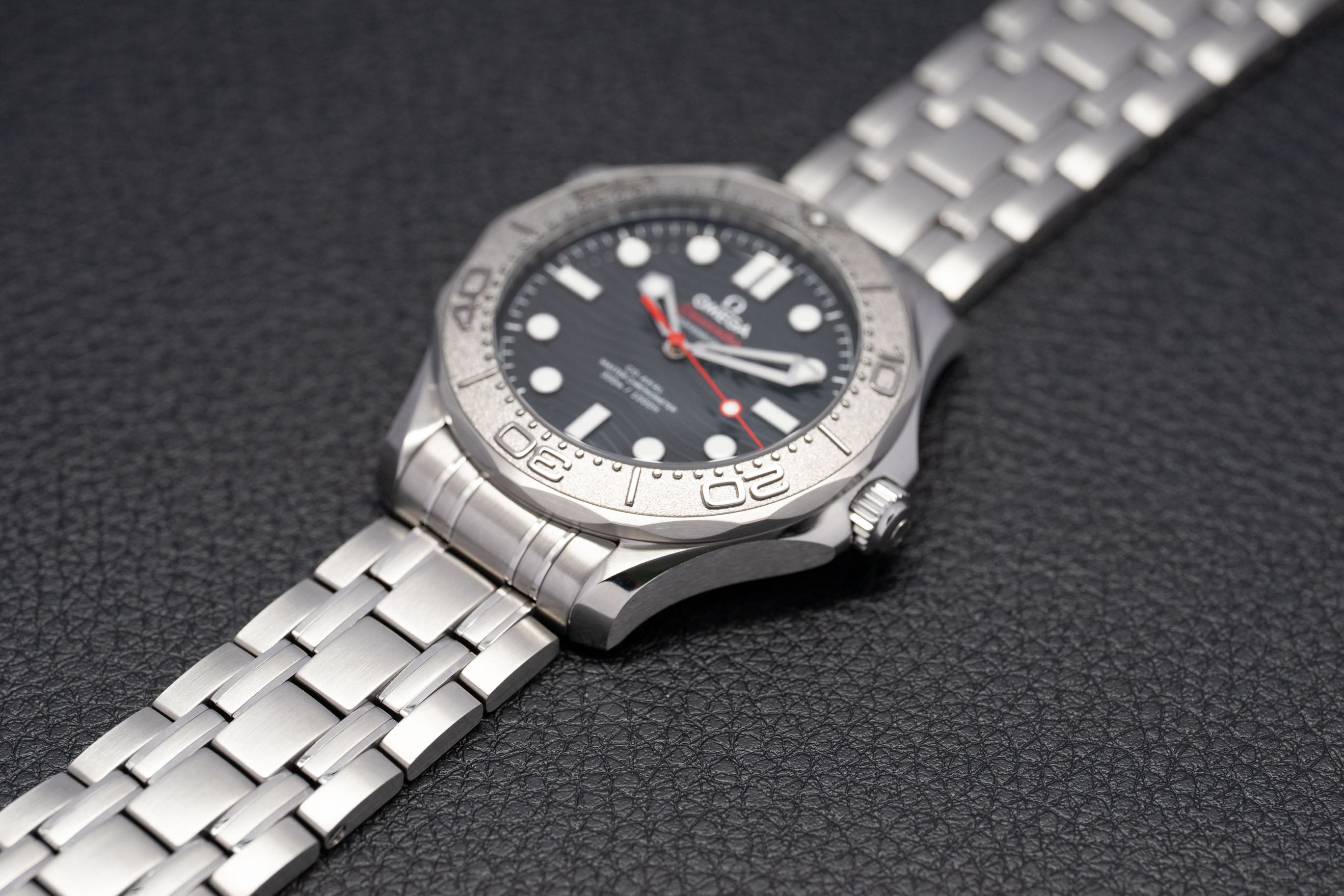 Omega Seamaster Diver 300 210.30.42.20.01.002 Fullset Box+Papers