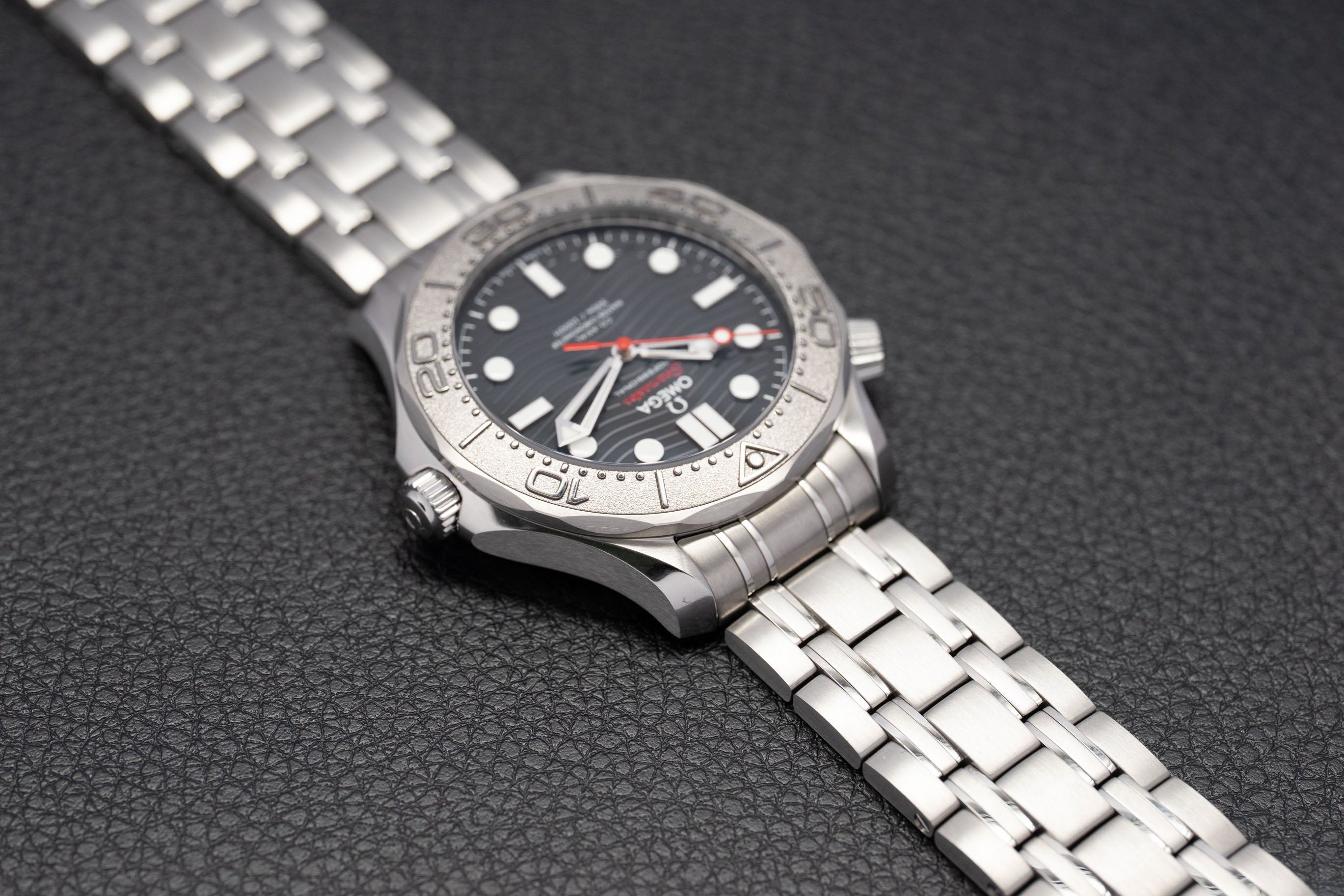 Omega Seamaster Diver 300 210.30.42.20.01.002 Fullset Box+Papers