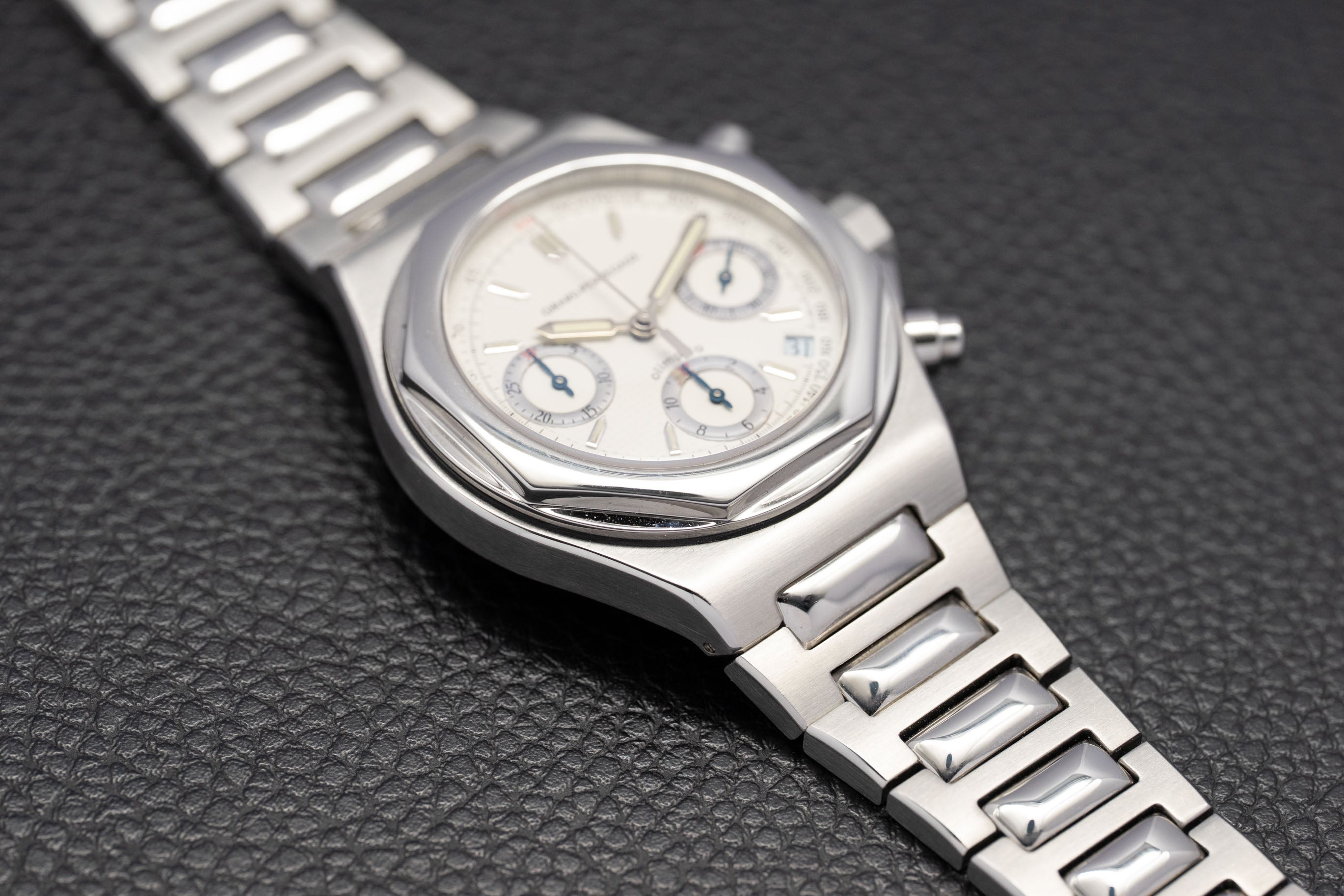 Girard-Perregaux Laureato Olympico 80170 Set completo 2000 con scatola e documenti