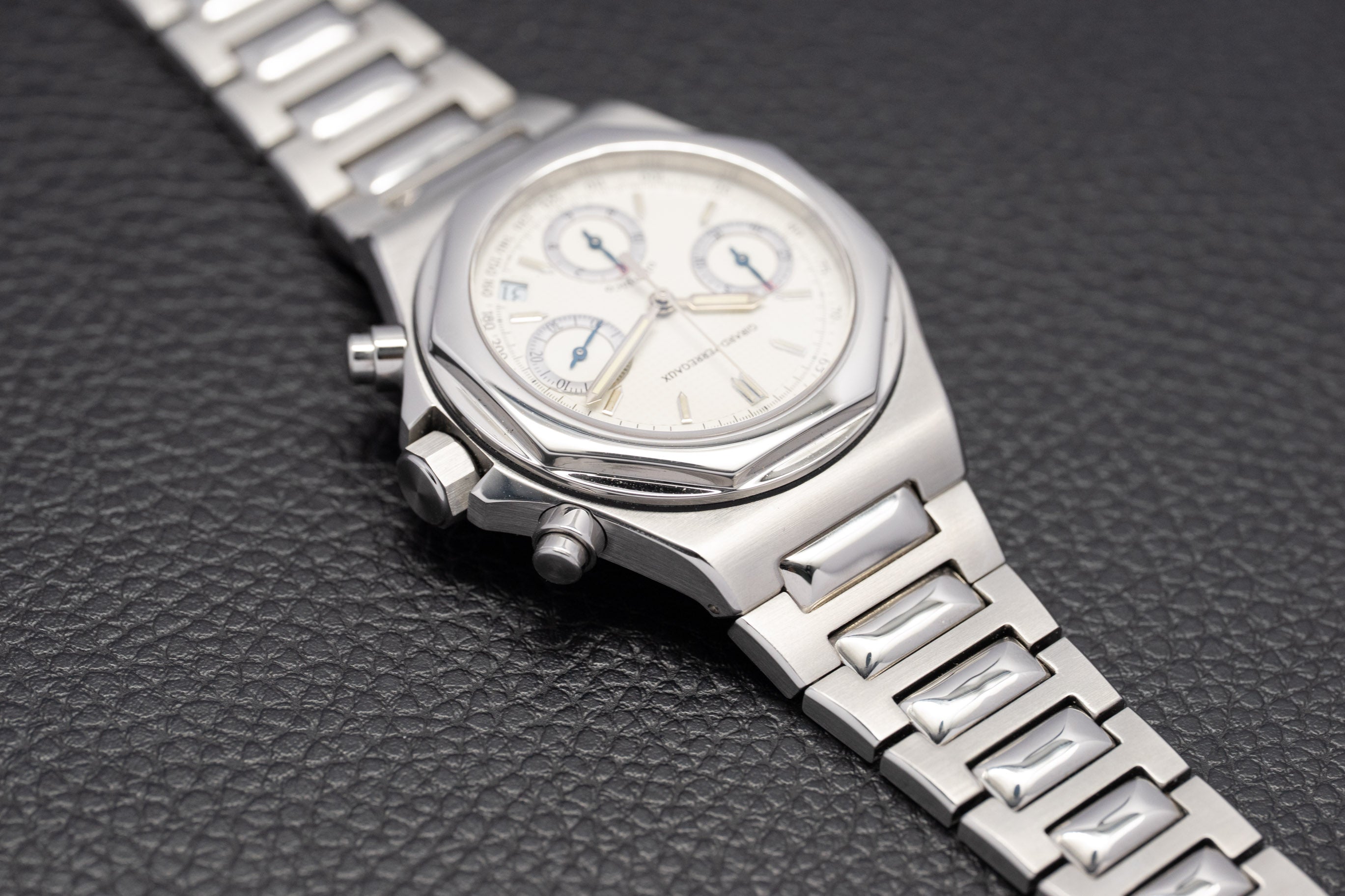 Girard-Perregaux Laureato Olympico 80170 Set completo 2000 con scatola e documenti