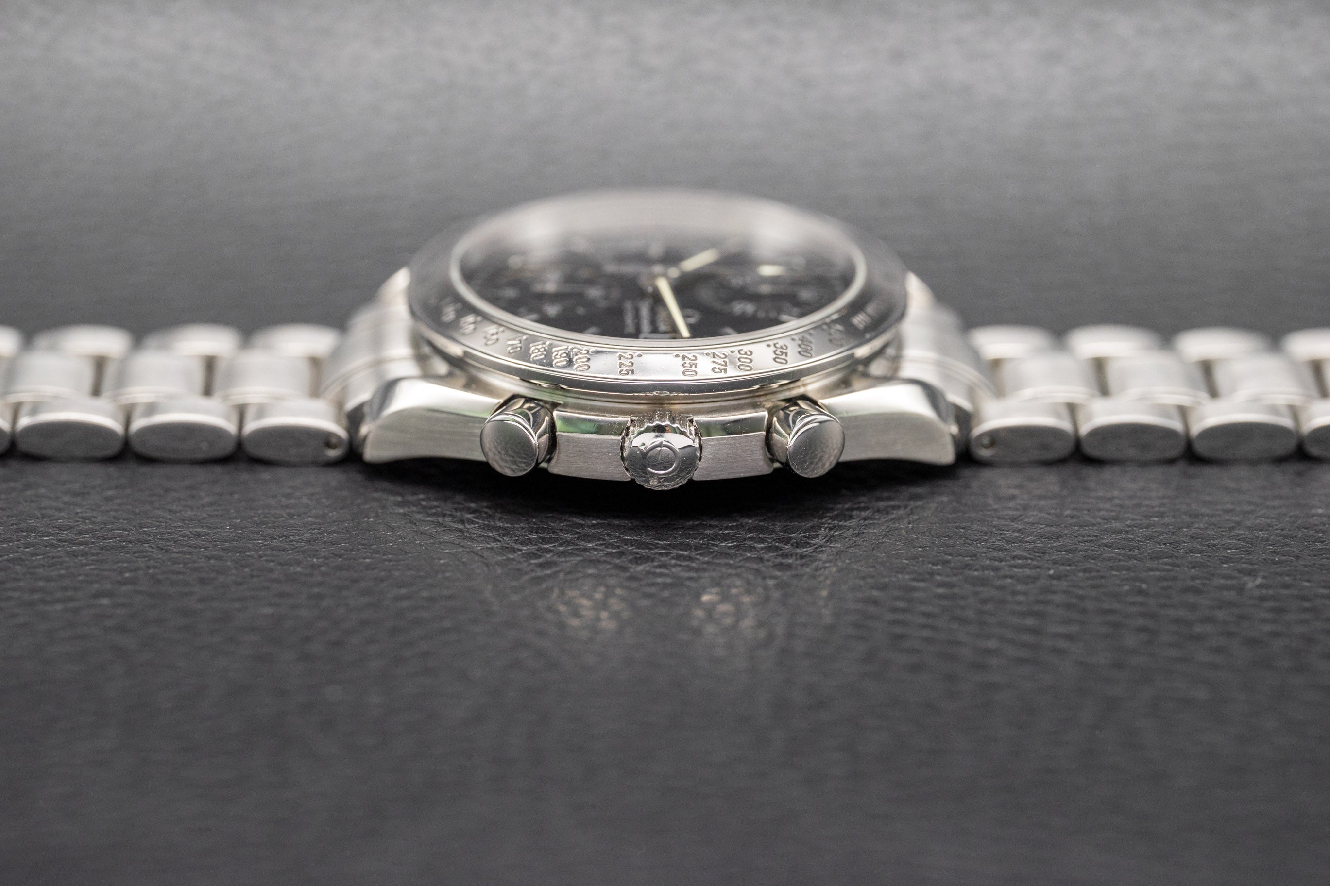 Omega Speedmaster Date 3513.50, ensemble complet de 2006, coffret et papiers