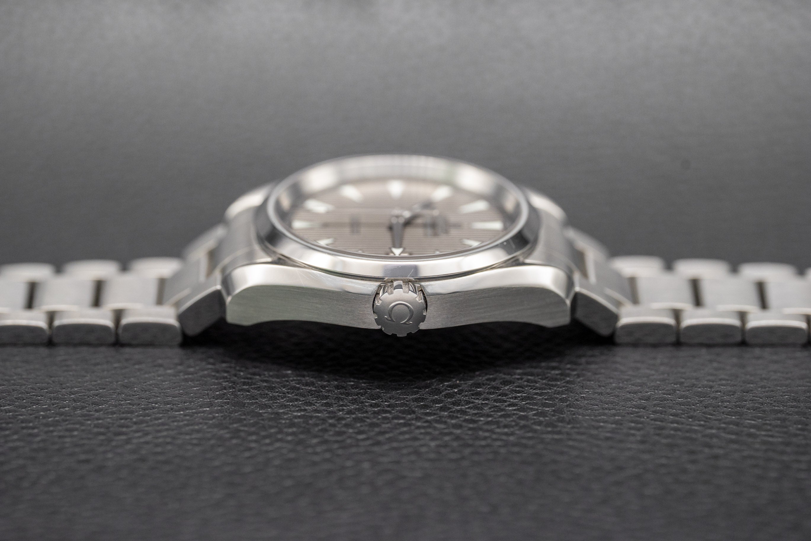 Omega Seamaster Aqua Terra 231.10.39.60.06.001, ensemble complet 2018, coffret + papiers