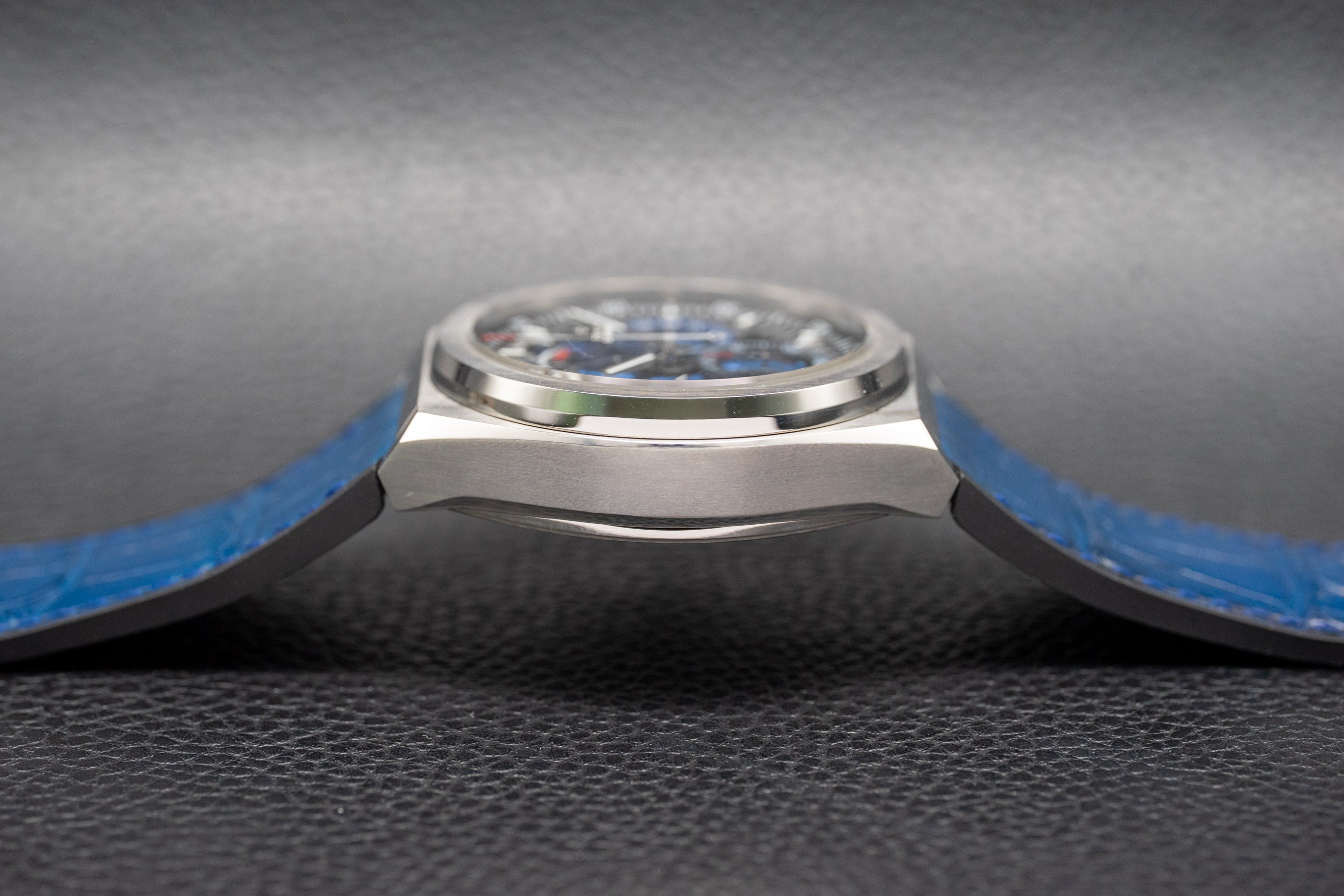 Zenith Defy El Primero 21 95.9002.9004/78.R584 Ensemble complet 2018, coffret et papiers