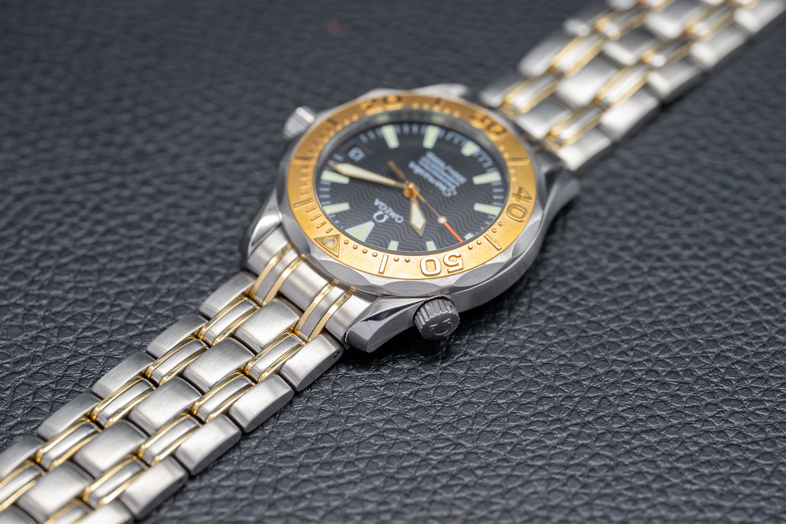 Omega Seamaster 300 2453.50 Black Dial 2006