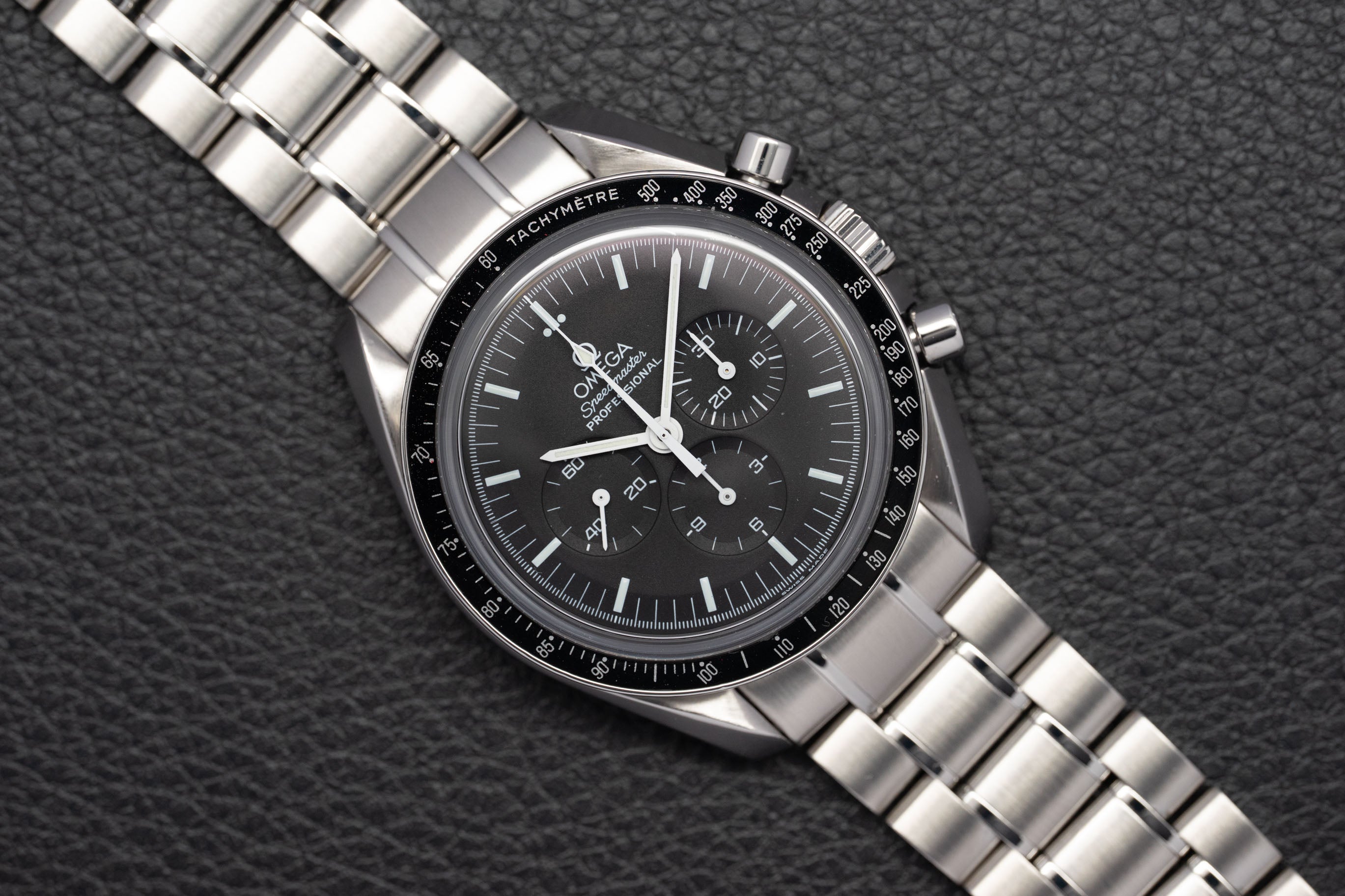 Omega Speedmaster Professional 3573.50 Complete Set 2007 Box + Papers