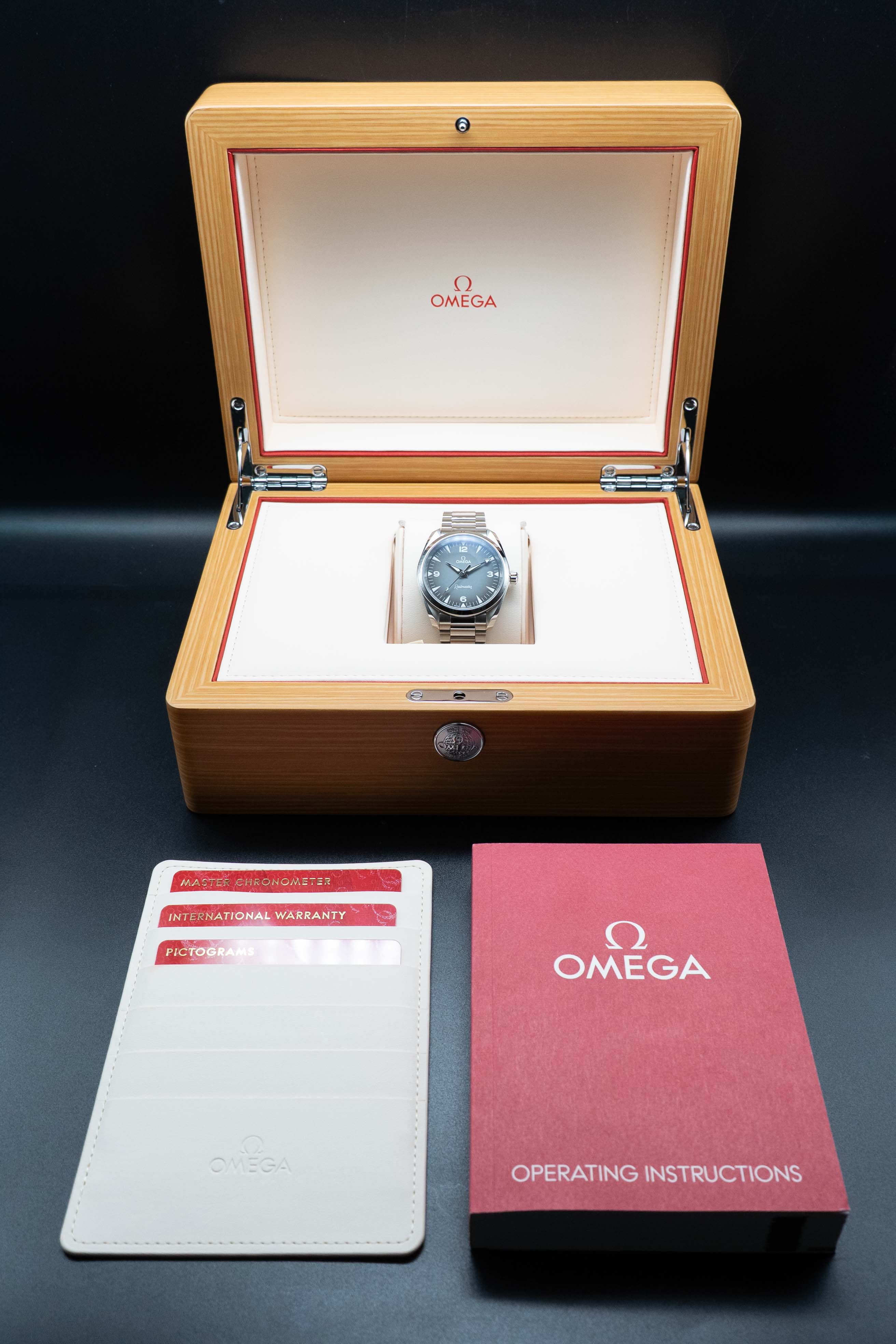 Omega Railmaster 235.10.38.20.06.001 Complete Set 2025 Box + Papers