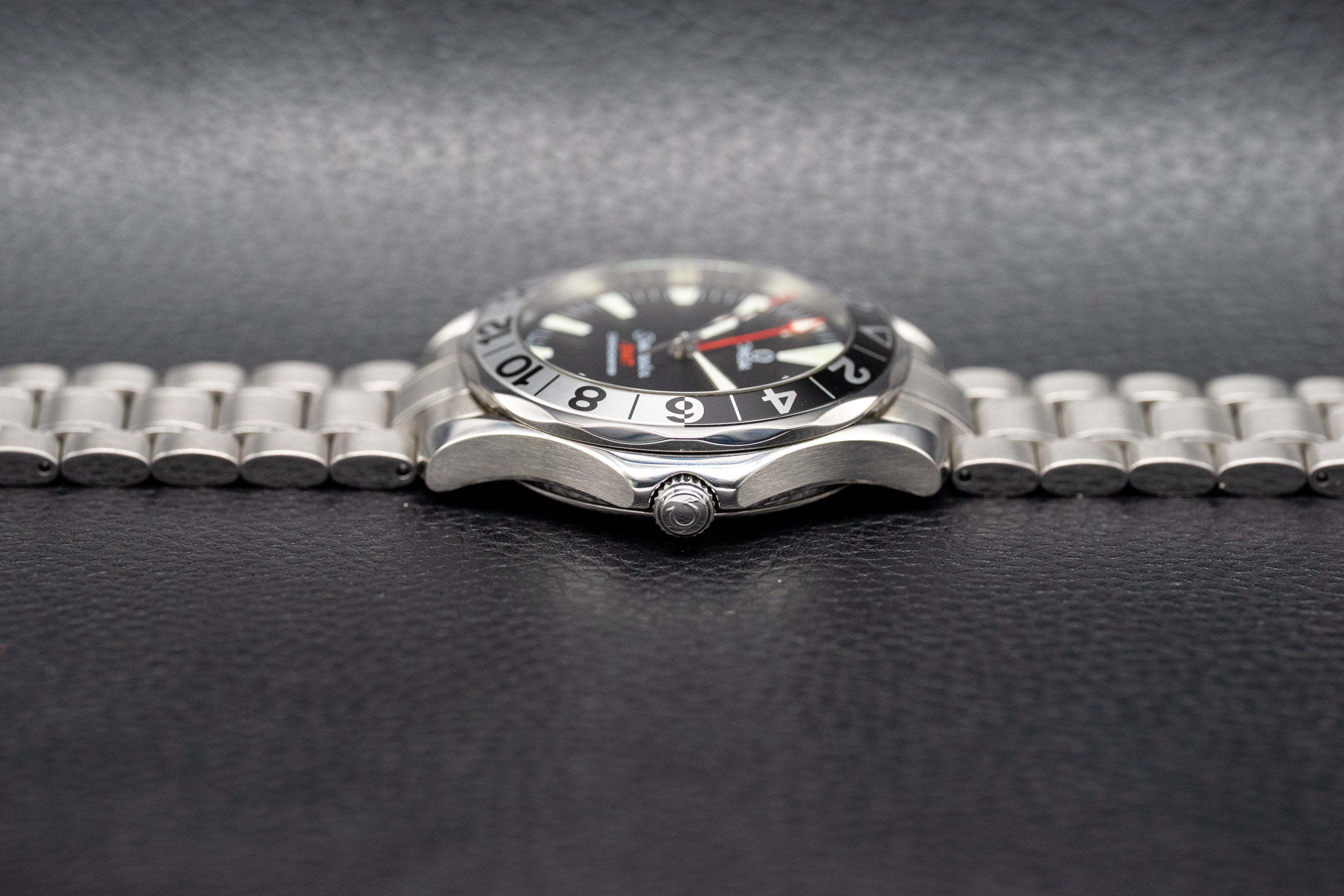 Omega Seamaster GMT 2234.50 con esfera negra, 2006