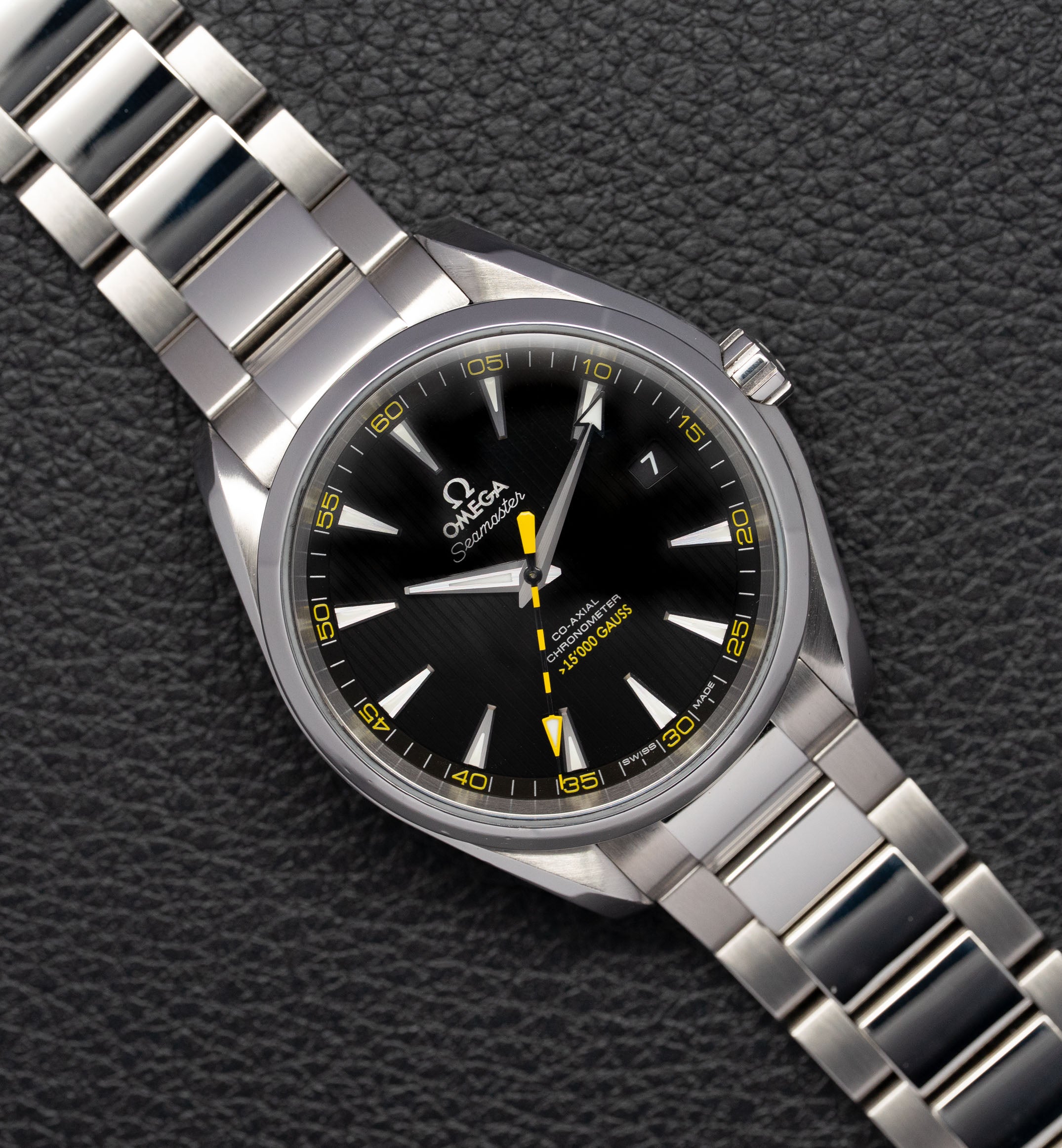 Omega Aqua Terra 231.10.42.21.01.002 Ensemble complet 2021 : coffret + documents